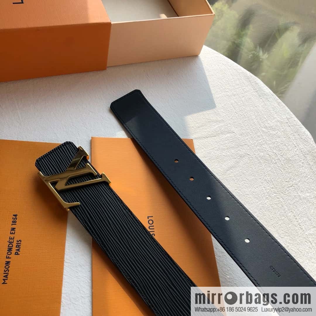 LV Initiales. 40mm Black Water Ripple Belt M9229