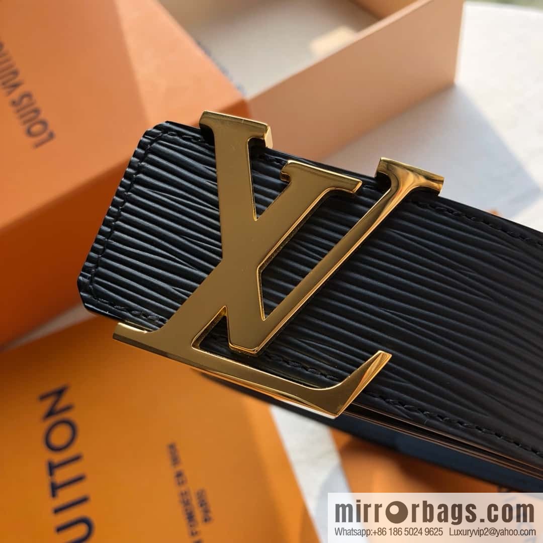 LV Initiales. 40mm Black Water Ripple Belt M9229