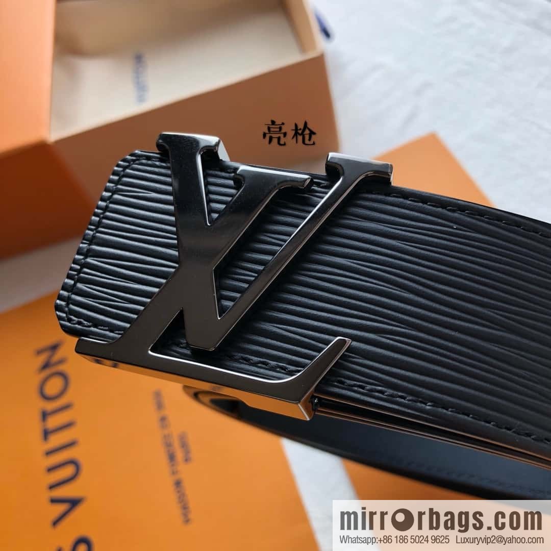 LV Initiales. 40mm Black Water Ripple Belt M9229