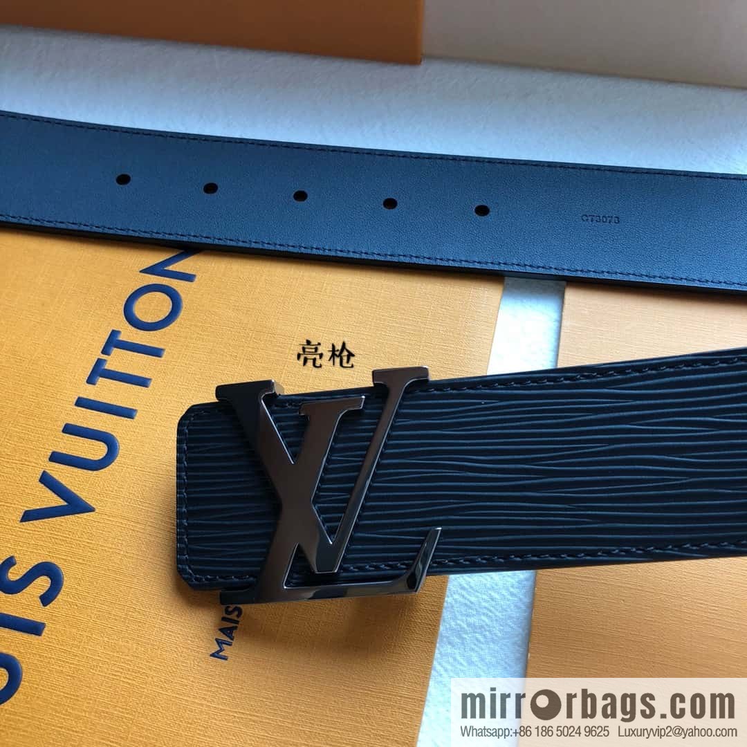 LV Initiales. 40mm Black Water Ripple Belt M9229