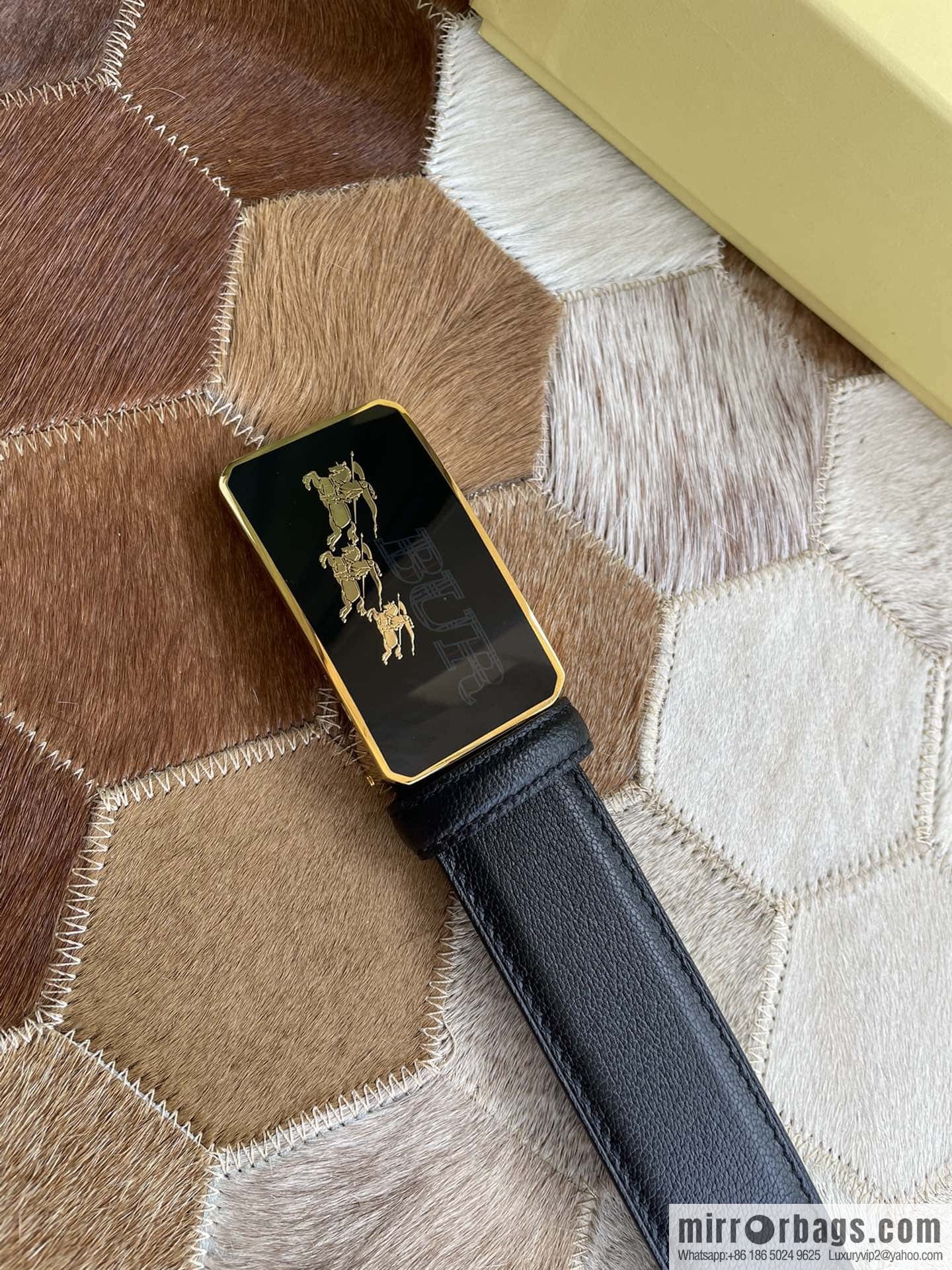 Burberry Burberry, logo warhorse metal buckle, sheep texture first layer cowhide belt 3.5CM