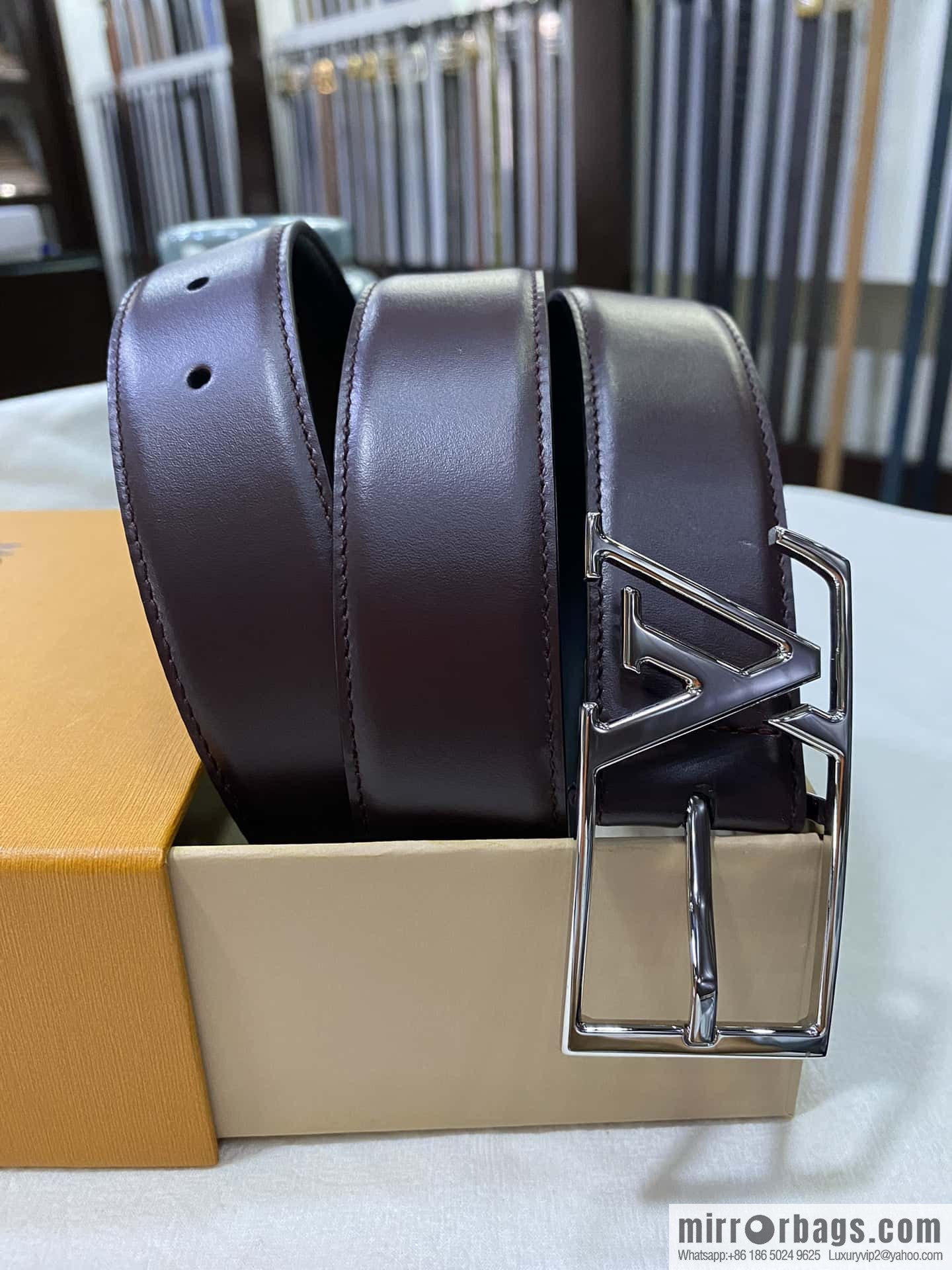 LV calfskin shiny retouching metal LV pin buckle letter logo belt 3.5cm