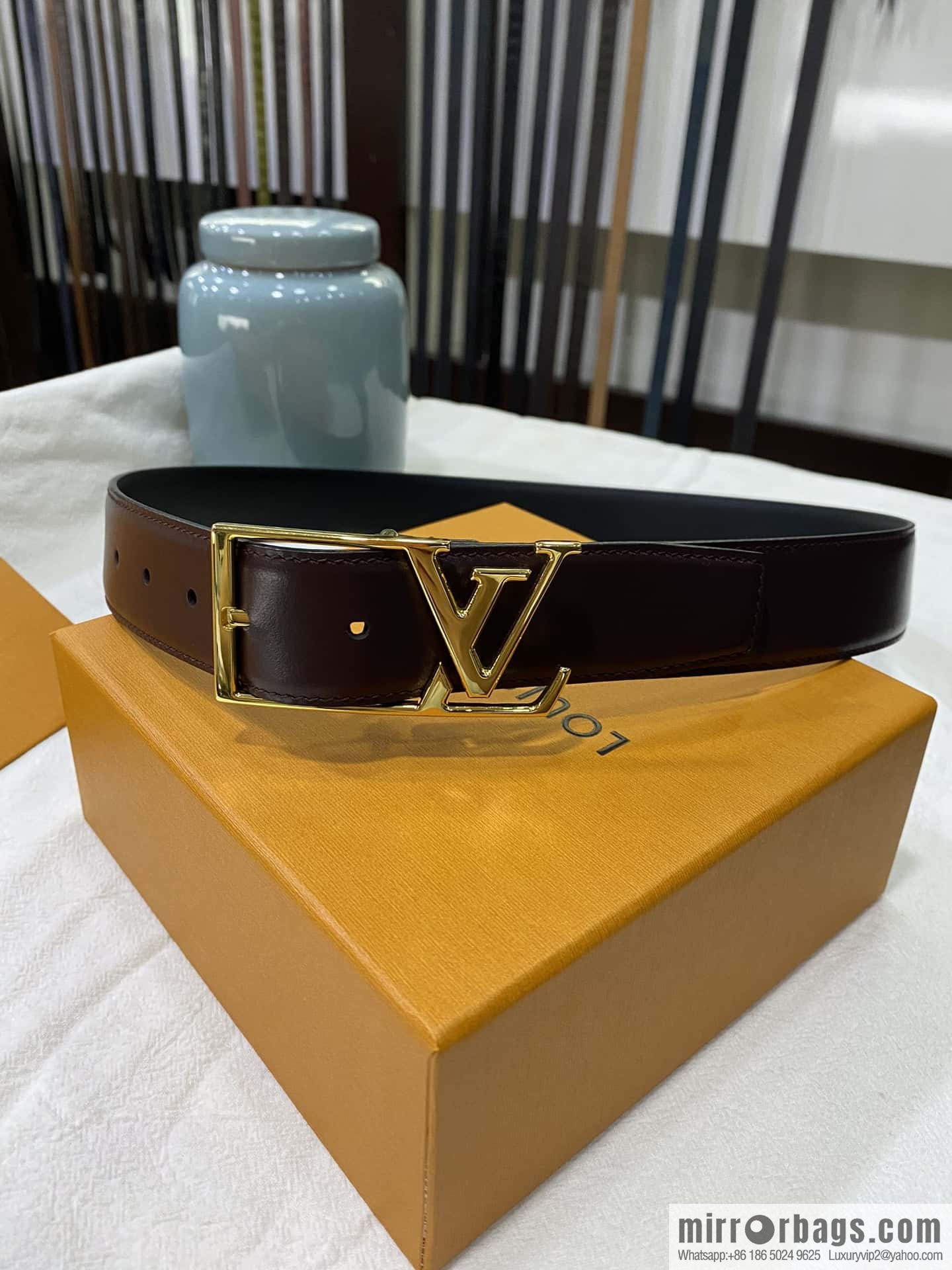 LV calfskin shiny retouching metal LV pin buckle letter logo belt 3.5cm