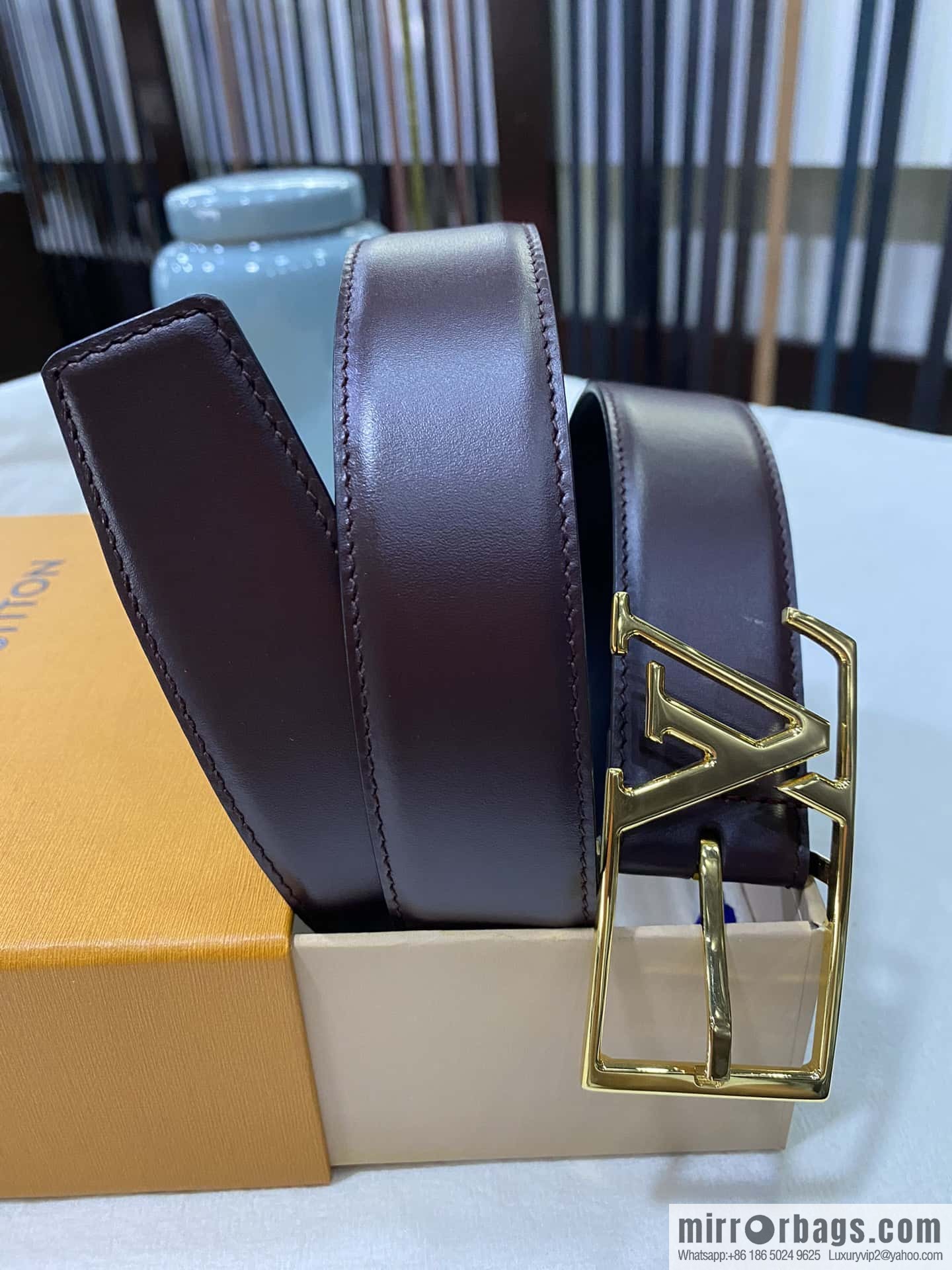 LV calfskin shiny retouching metal LV pin buckle letter logo belt 3.5cm
