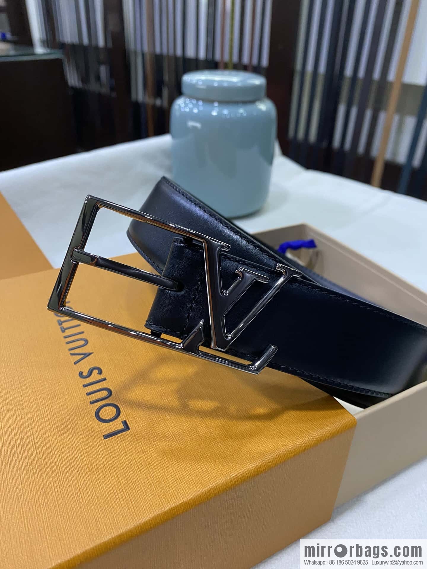 LV calfskin shiny retouching metal LV pin buckle letter logo belt 3.5cm