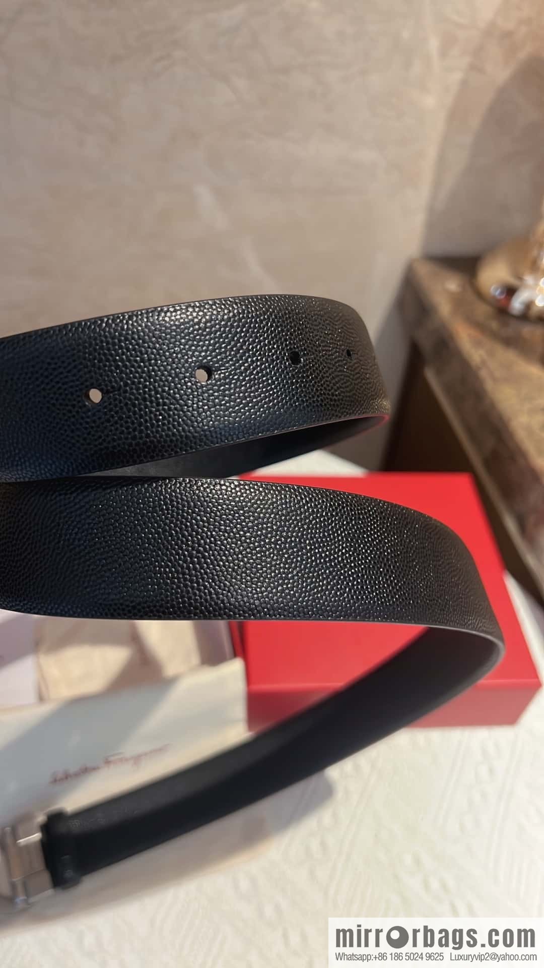 Ferragamo Ferragamo, exquisite figure 8 metal clasp, cowhide belt 3.5cm