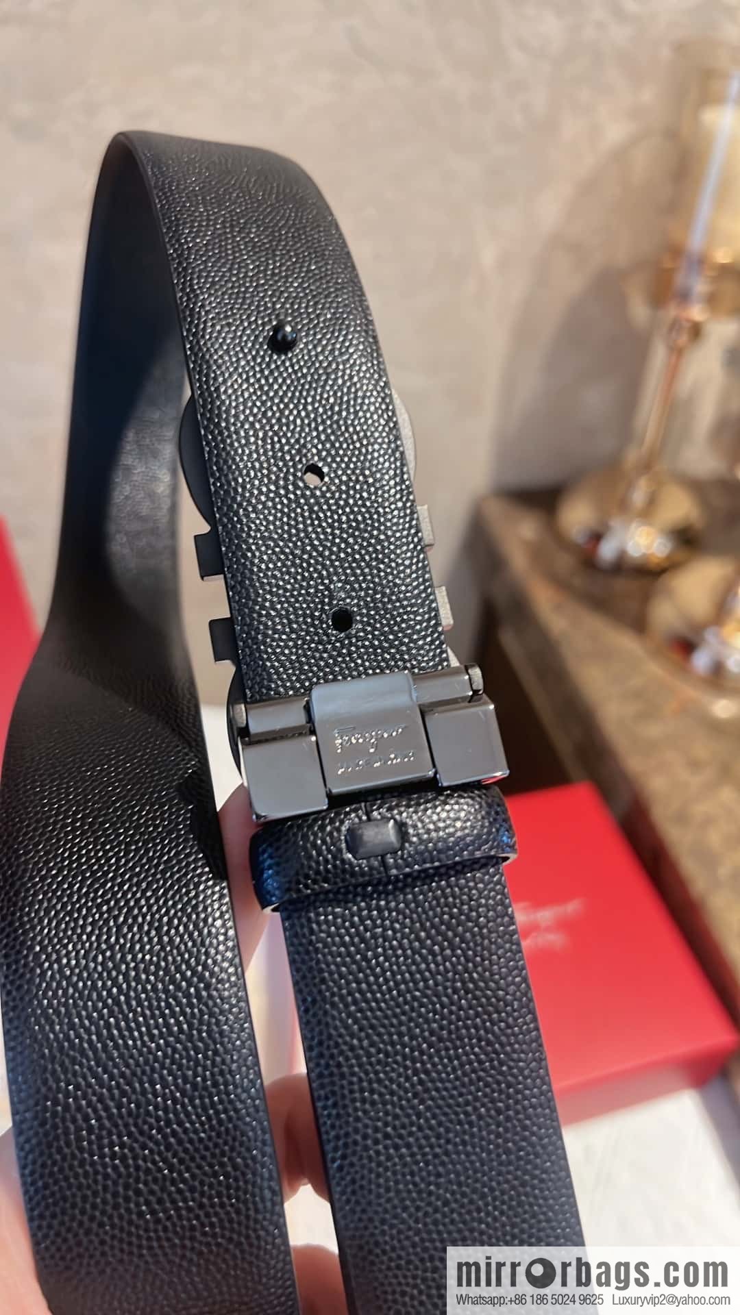 Ferragamo Ferragamo, exquisite figure 8 metal clasp, cowhide belt 3.5cm