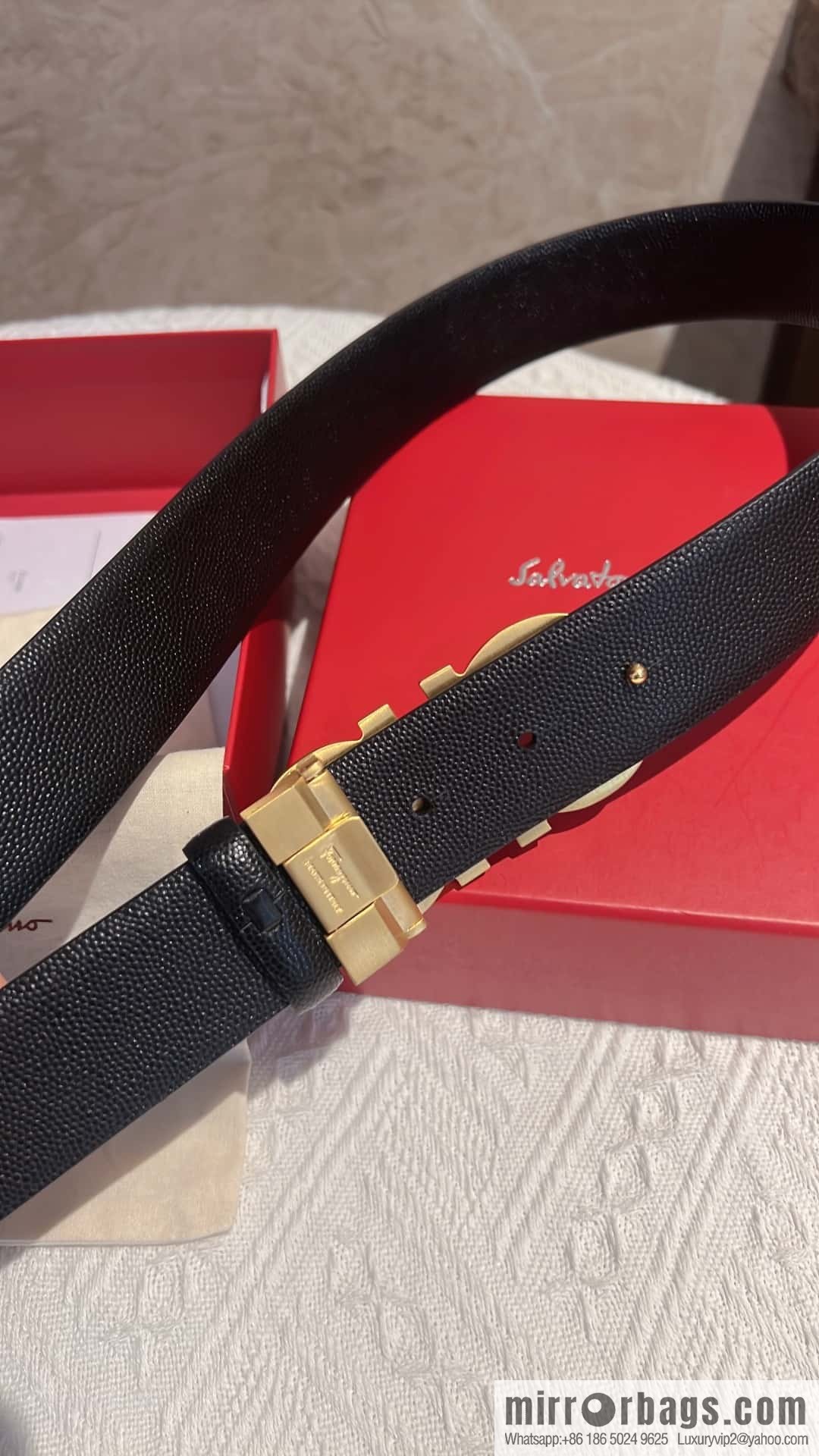 Ferragamo Ferragamo, exquisite figure 8 metal clasp, cowhide belt 3.5cm