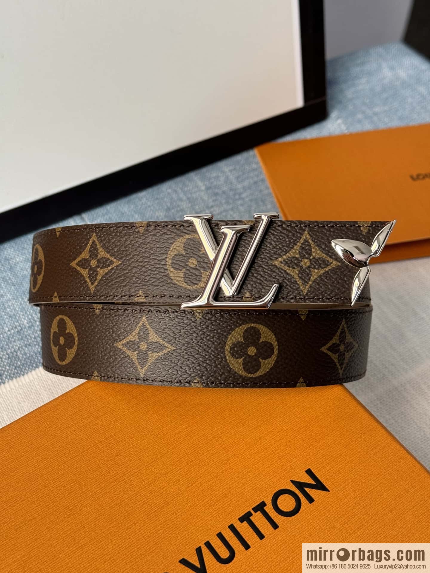 Louis Vuitton double-sided small belt 3.0CM