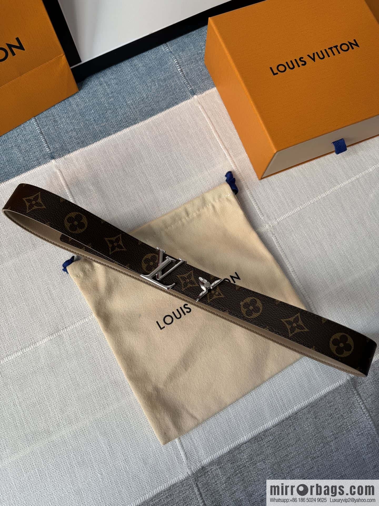 Louis Vuitton double-sided small belt 3.0CM