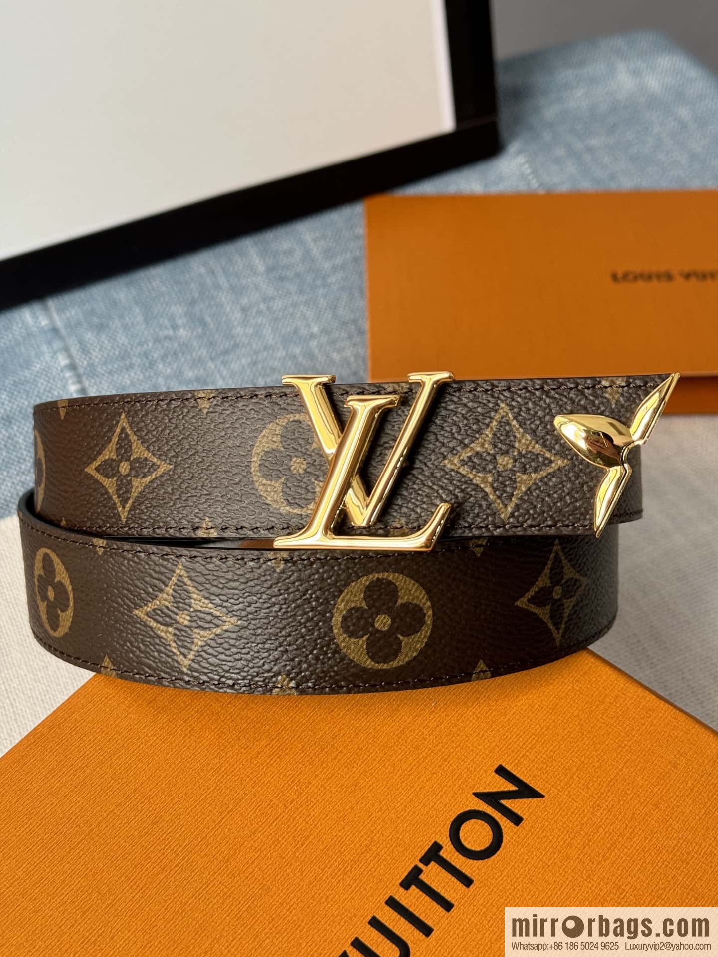 Louis Vuitton double-sided small belt 3.0CM