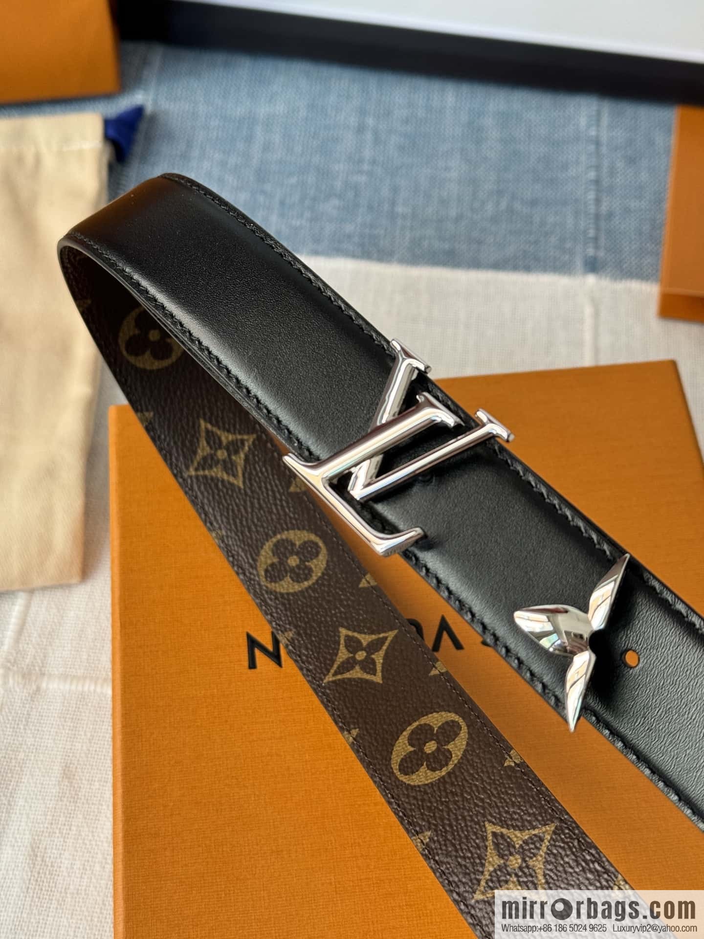 Louis Vuitton double-sided small belt 3.0CM