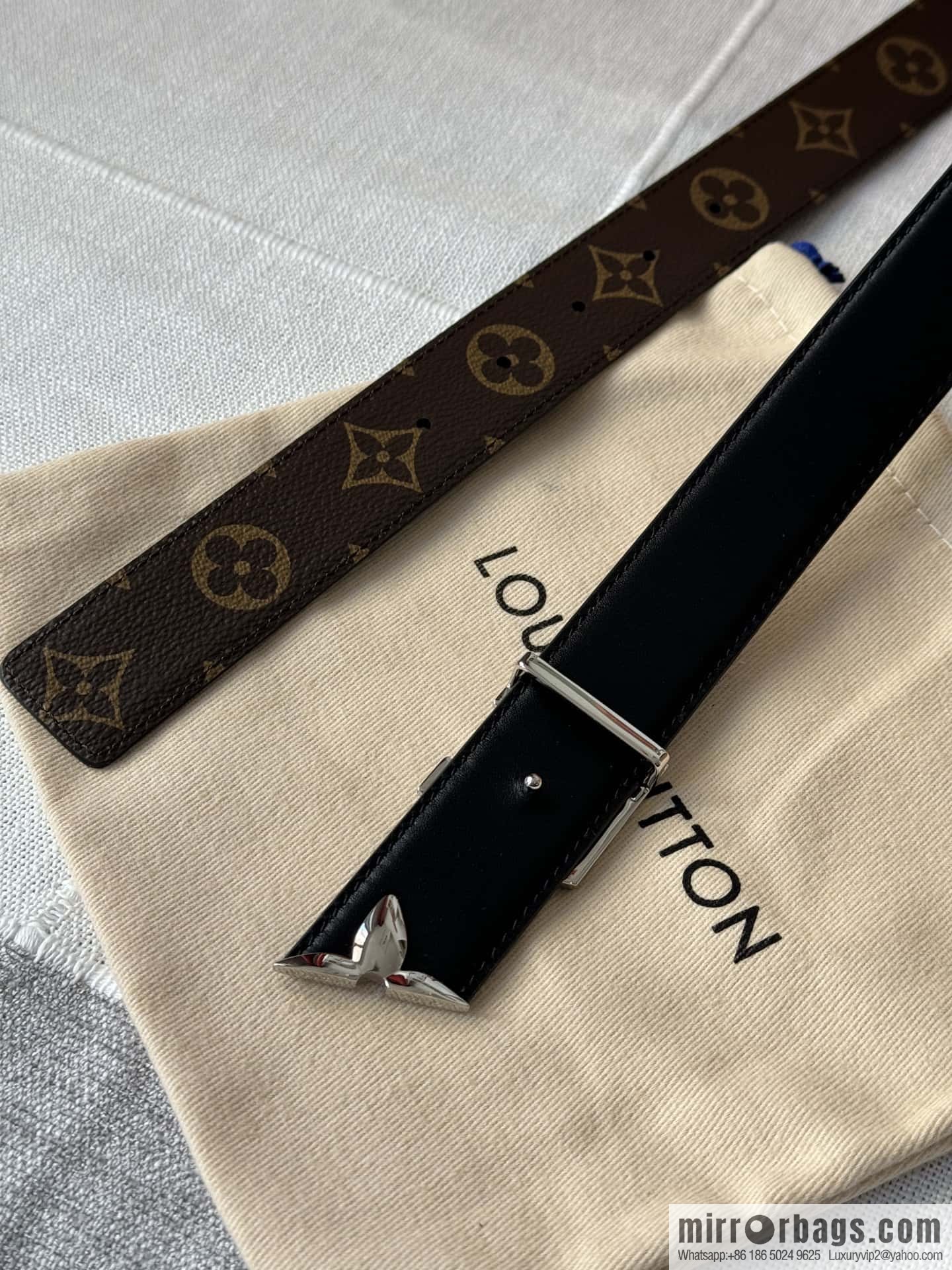 Louis Vuitton double-sided small belt 3.0CM