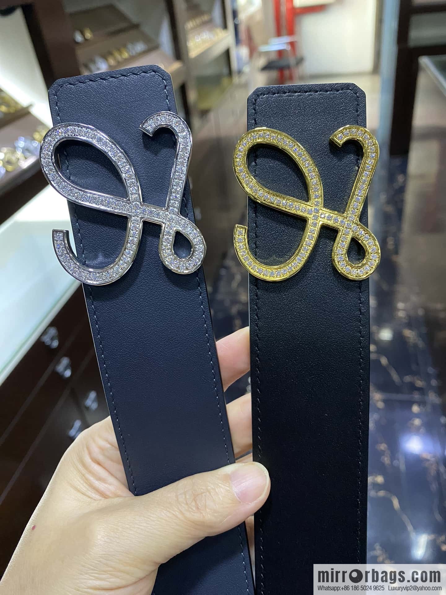 LOEWE Luo Yiwei, stainless steel logo inlaid diamond buckle combined with the first layer of calfskin double-sided external boutique belt 3.8cm