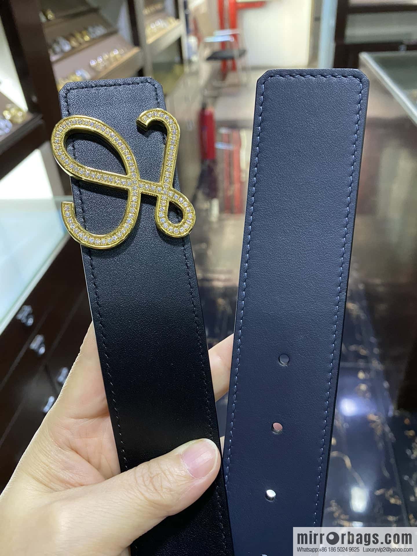 LOEWE Luo Yiwei, stainless steel logo inlaid diamond buckle combined with the first layer of calfskin double-sided external boutique belt 3.8cm