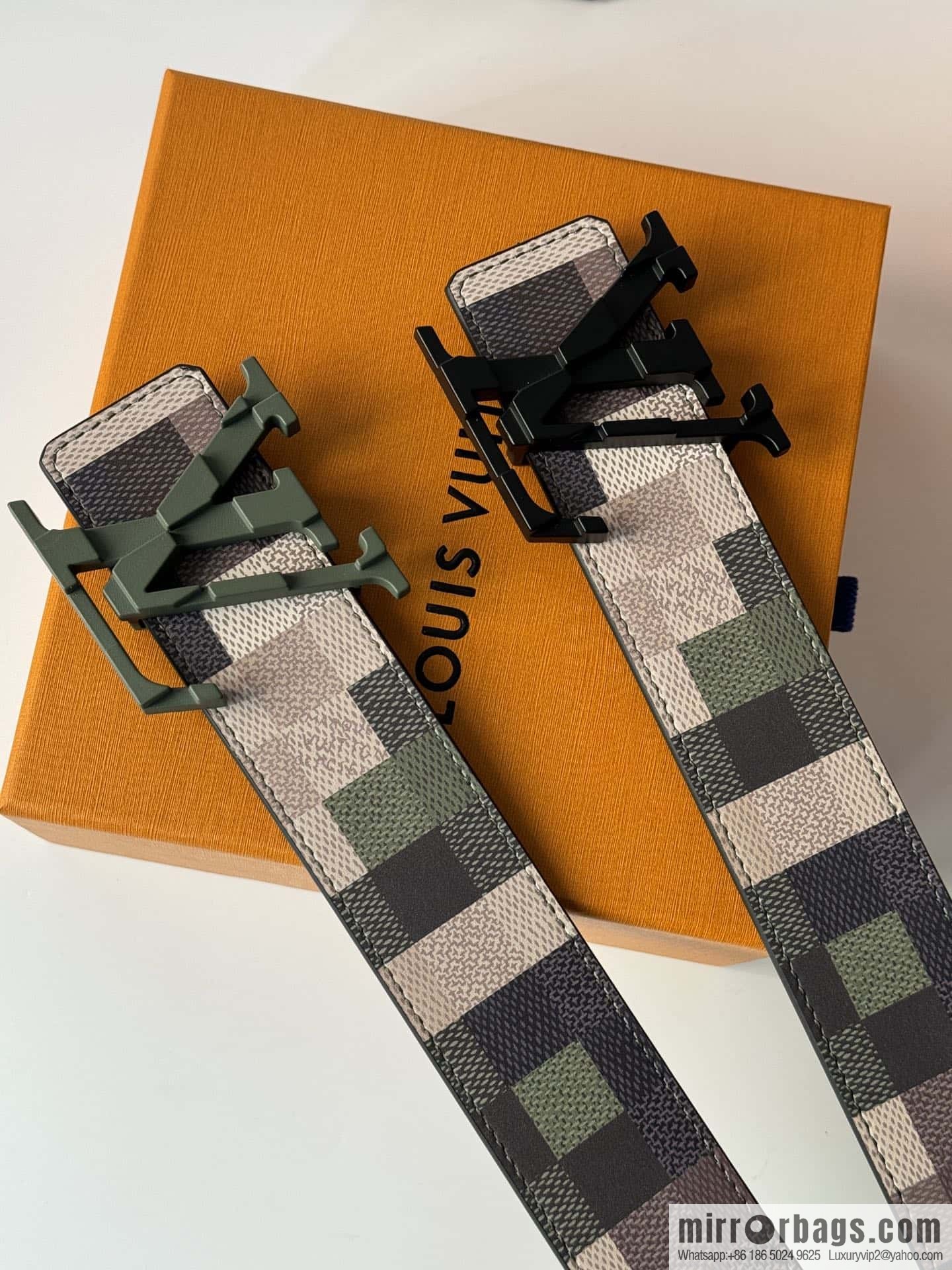 LV double-sided belt checkered texture pattern, men's new belt 4.0cm M8470