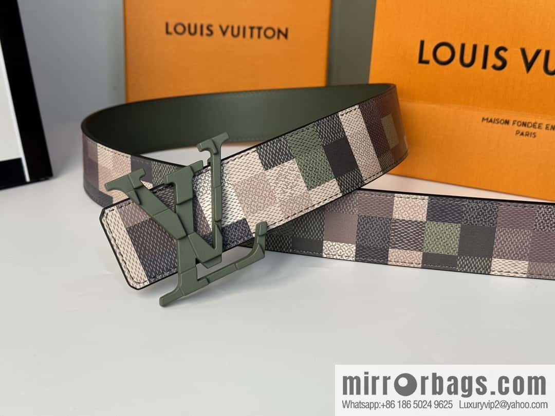 LV double-sided belt checkered texture pattern, men's new belt 4.0cm M8470
