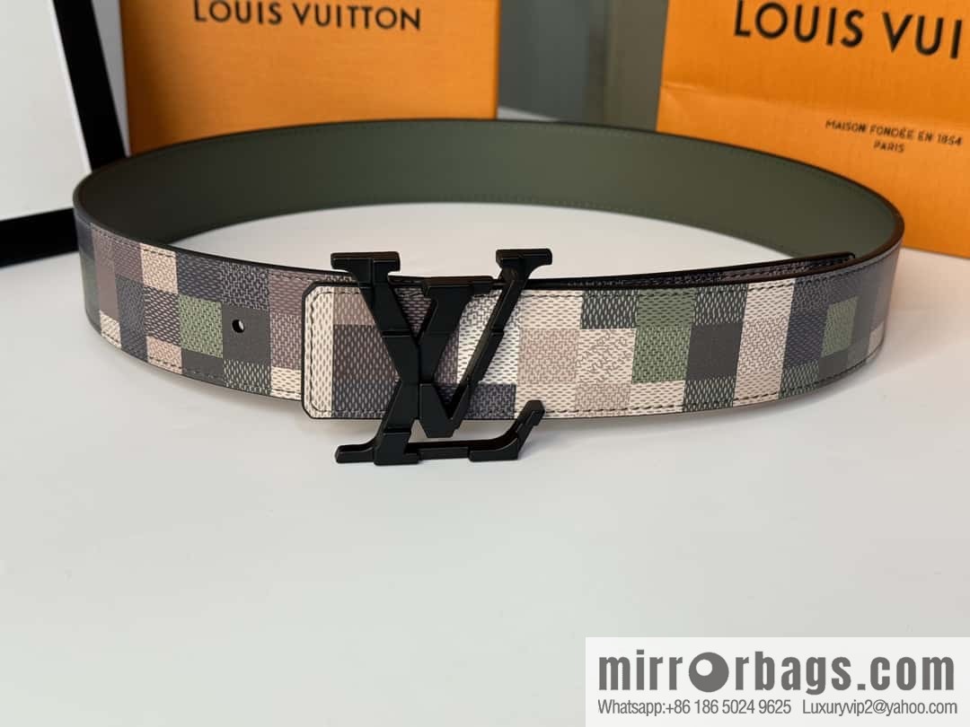 LV double-sided belt checkered texture pattern, men's new belt 4.0cm M8470