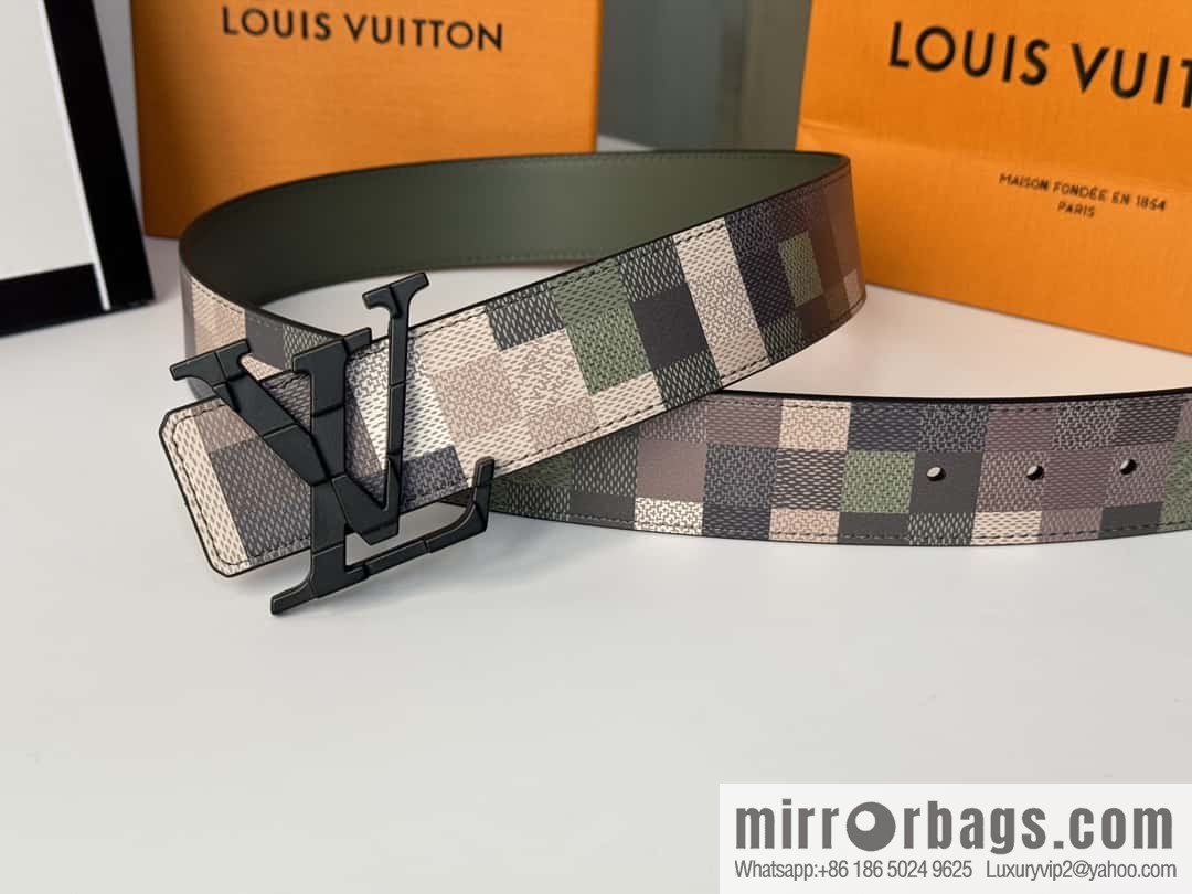 LV double-sided belt checkered texture pattern, men's new belt 4.0cm M8470