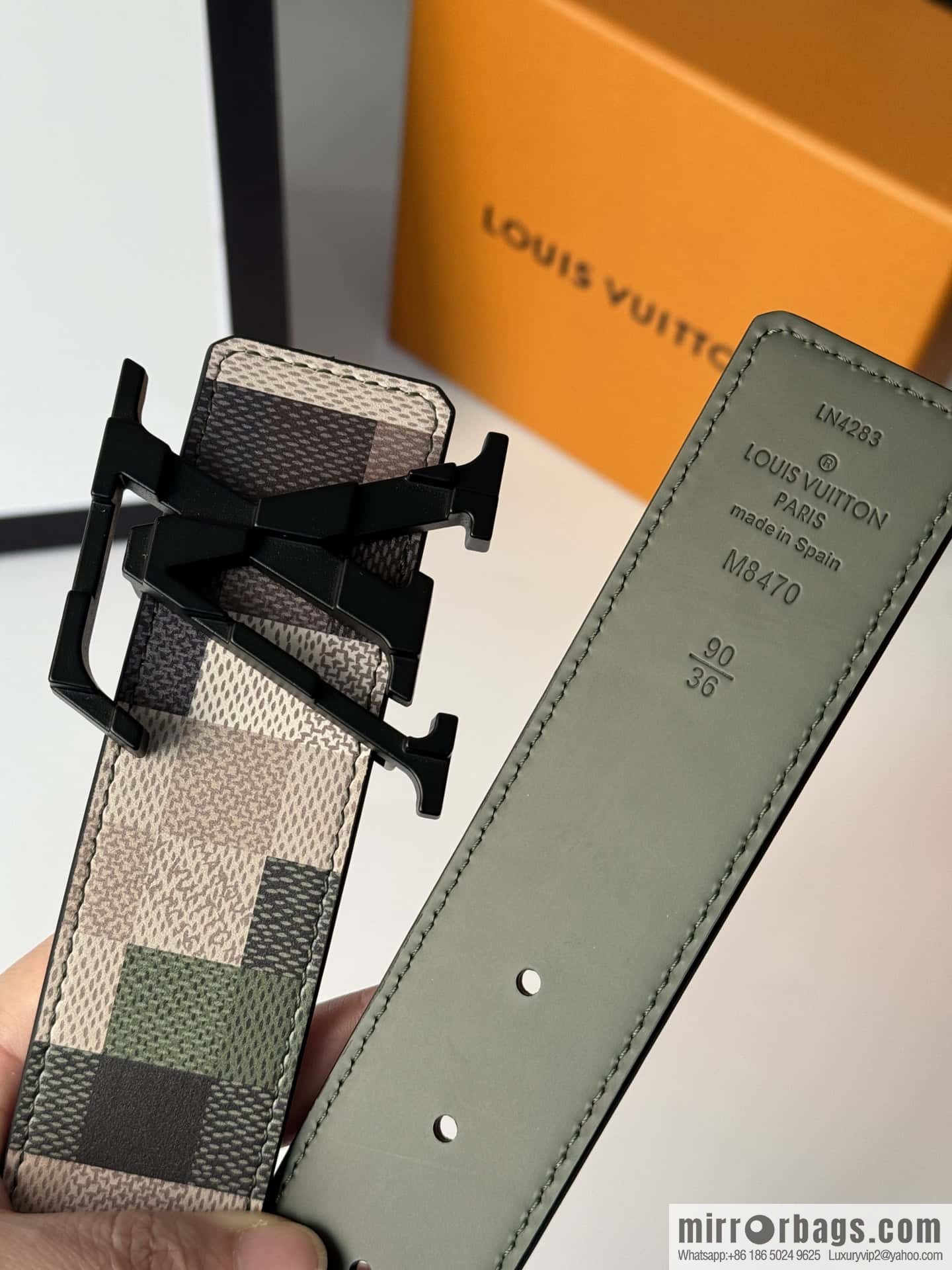LV double-sided belt checkered texture pattern, men's new belt 4.0cm M8470