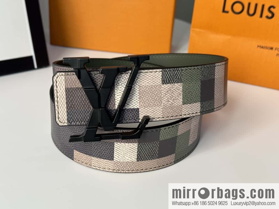 LV double-sided belt checkered texture pattern, men's new belt 4.0cm M8470