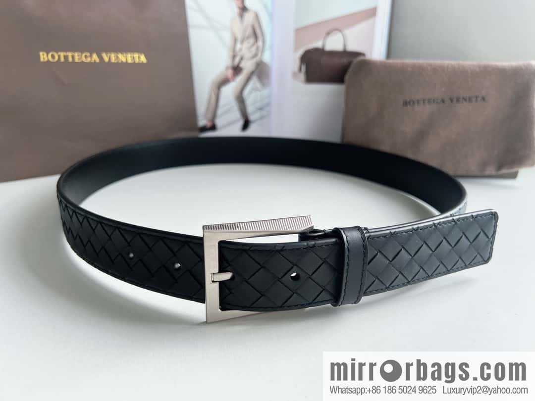 Bottega. Venetia, matte calfskin woven with needle button men's 3.5cm belt
