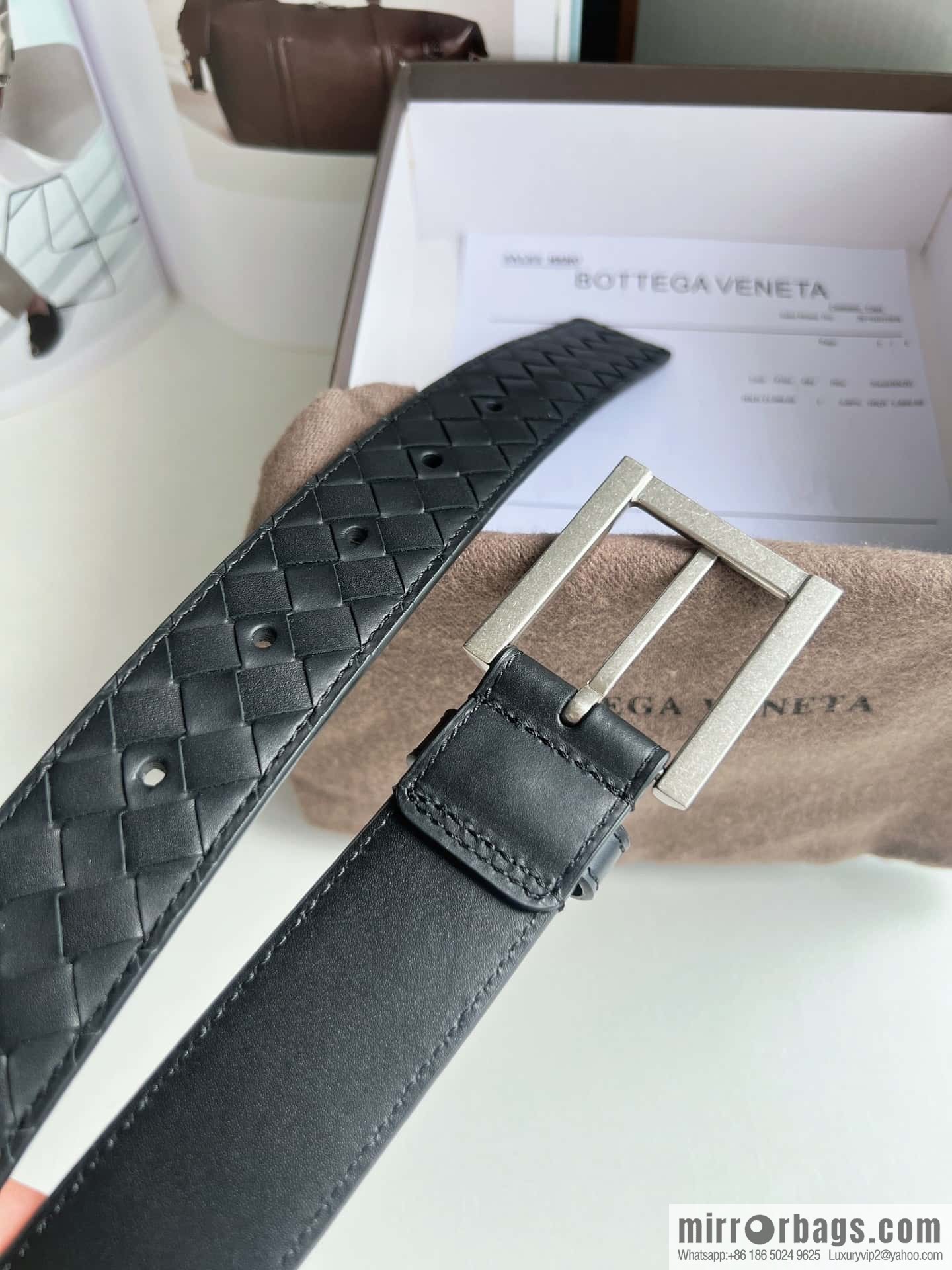 Bottega. Venetia, matte calfskin woven with needle button men's 3.5cm belt
