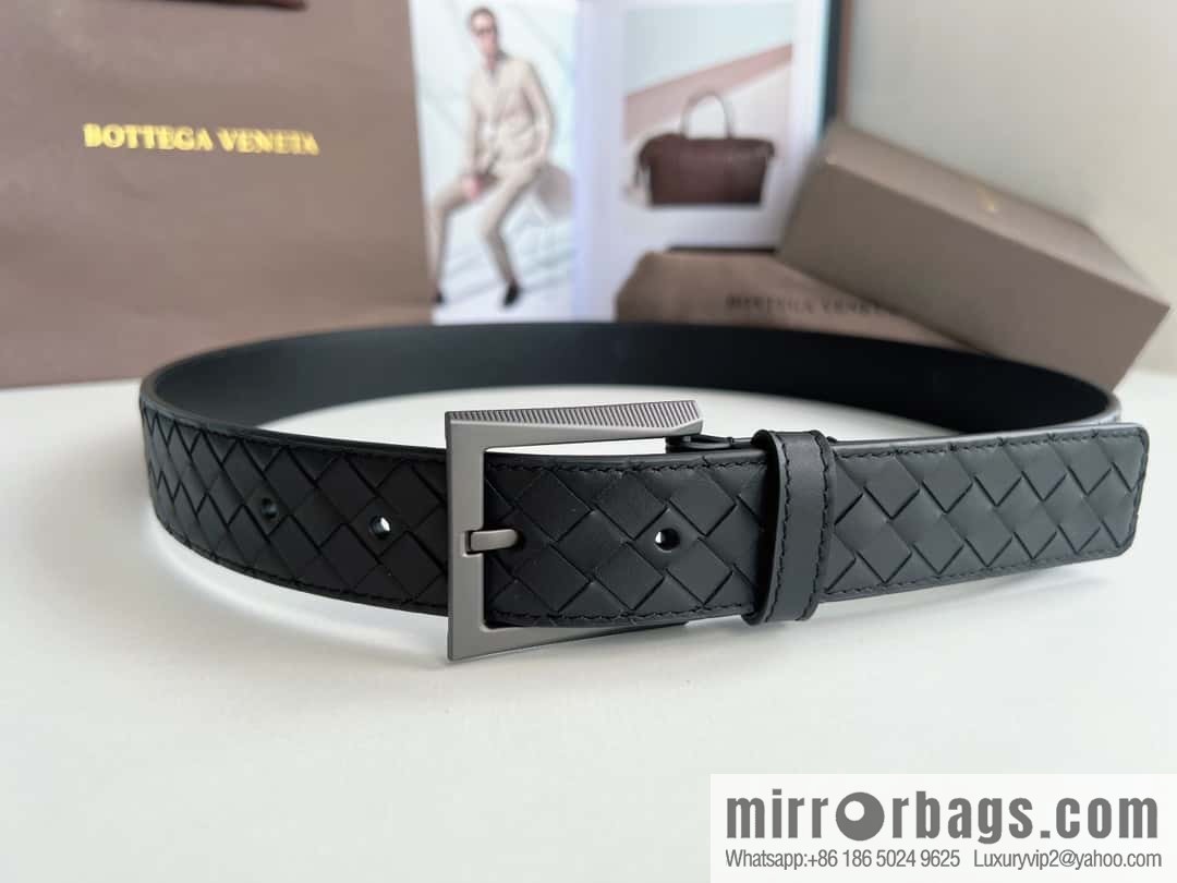 Bottega. Venetia, matte calfskin woven with needle button men's 3.5cm belt