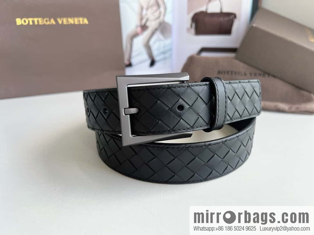 Bottega. Venetia, matte calfskin woven with needle button men's 3.5cm belt