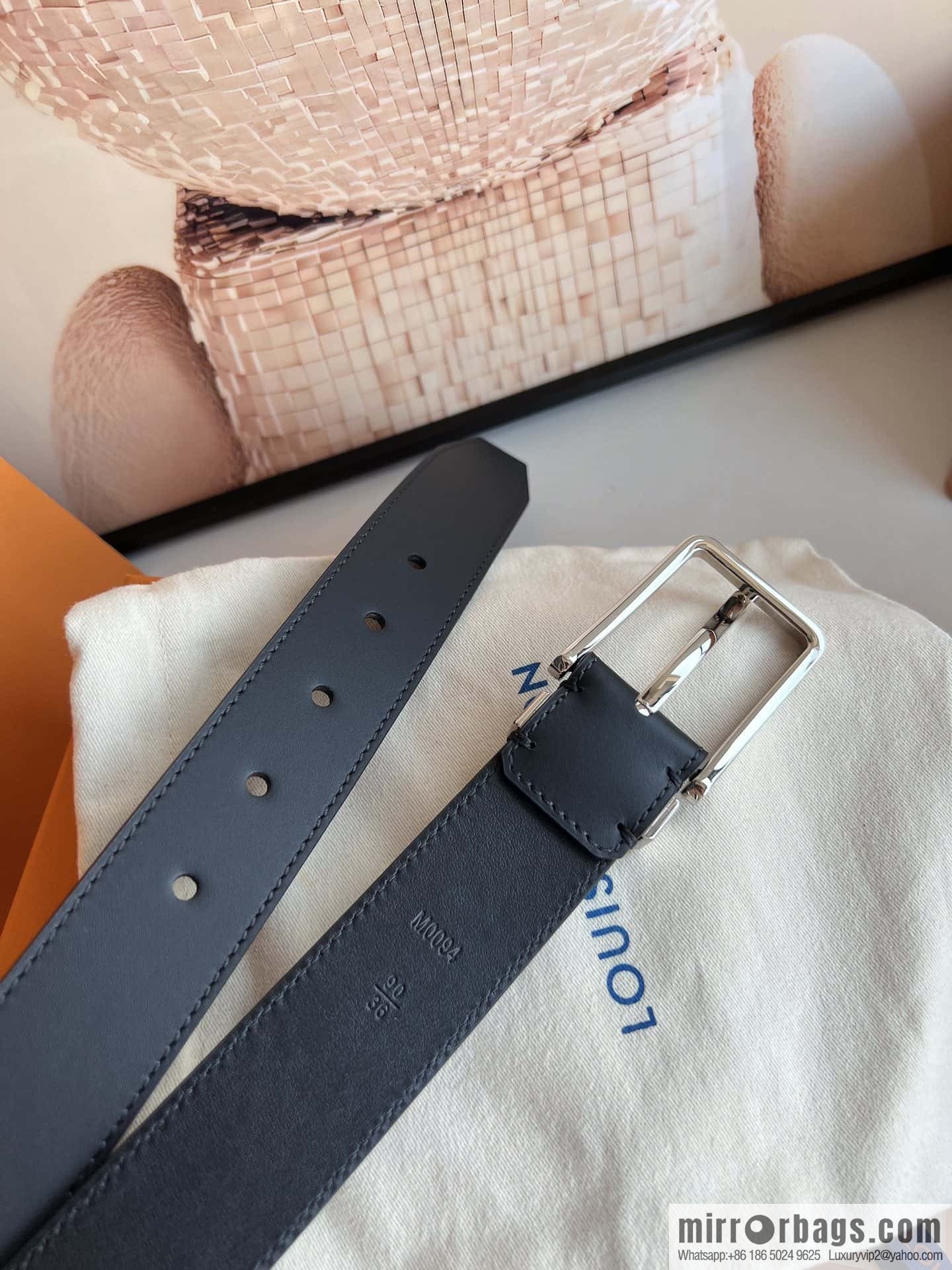 LV Pont Neuf 35mm Black Leather Belt