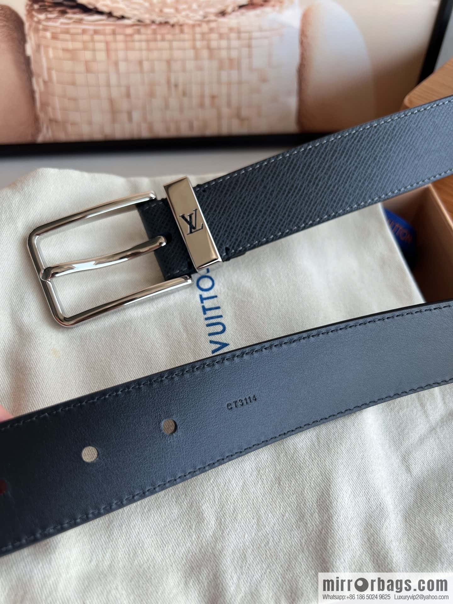LV Pont Neuf 35mm Black Leather Belt