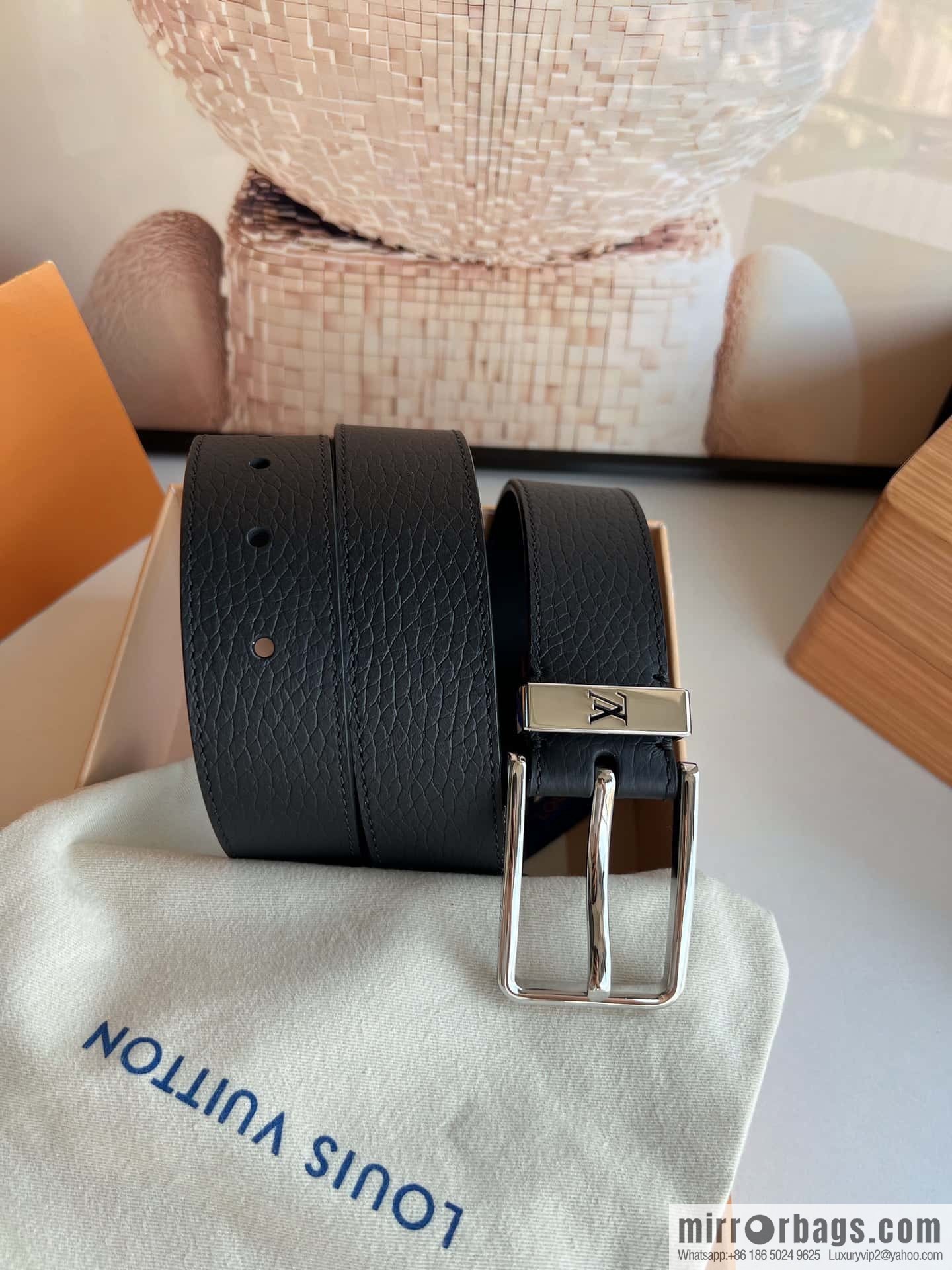 LV Pont Neuf 35mm Black Leather Belt