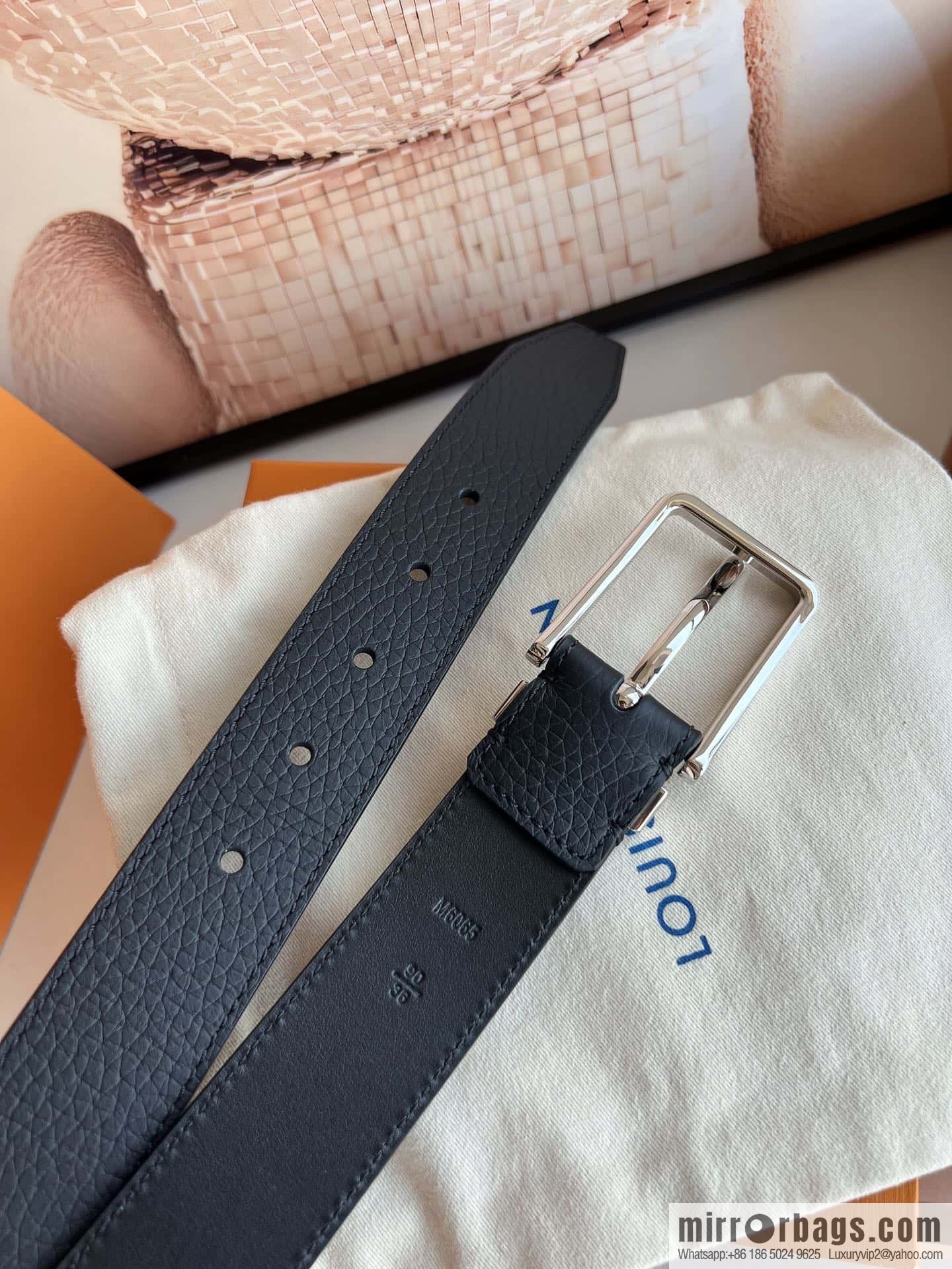 LV Pont Neuf 35mm Black Leather Belt