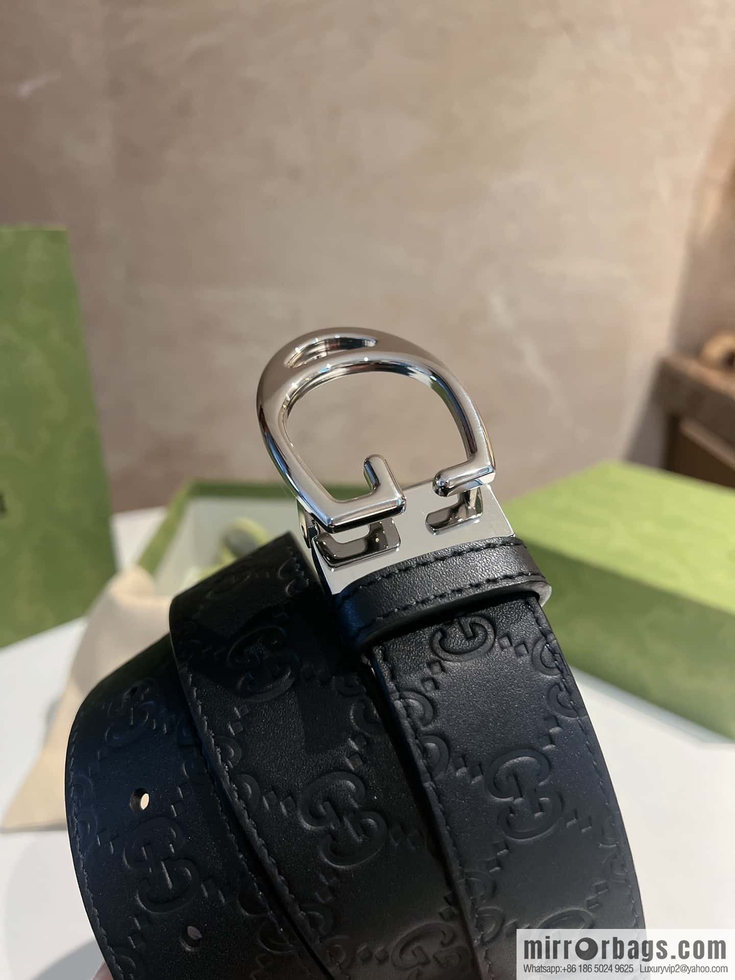 Gucci Gucci, first layer cowhide embossed texture G-shaped metal clip buckle men's 35mm belt