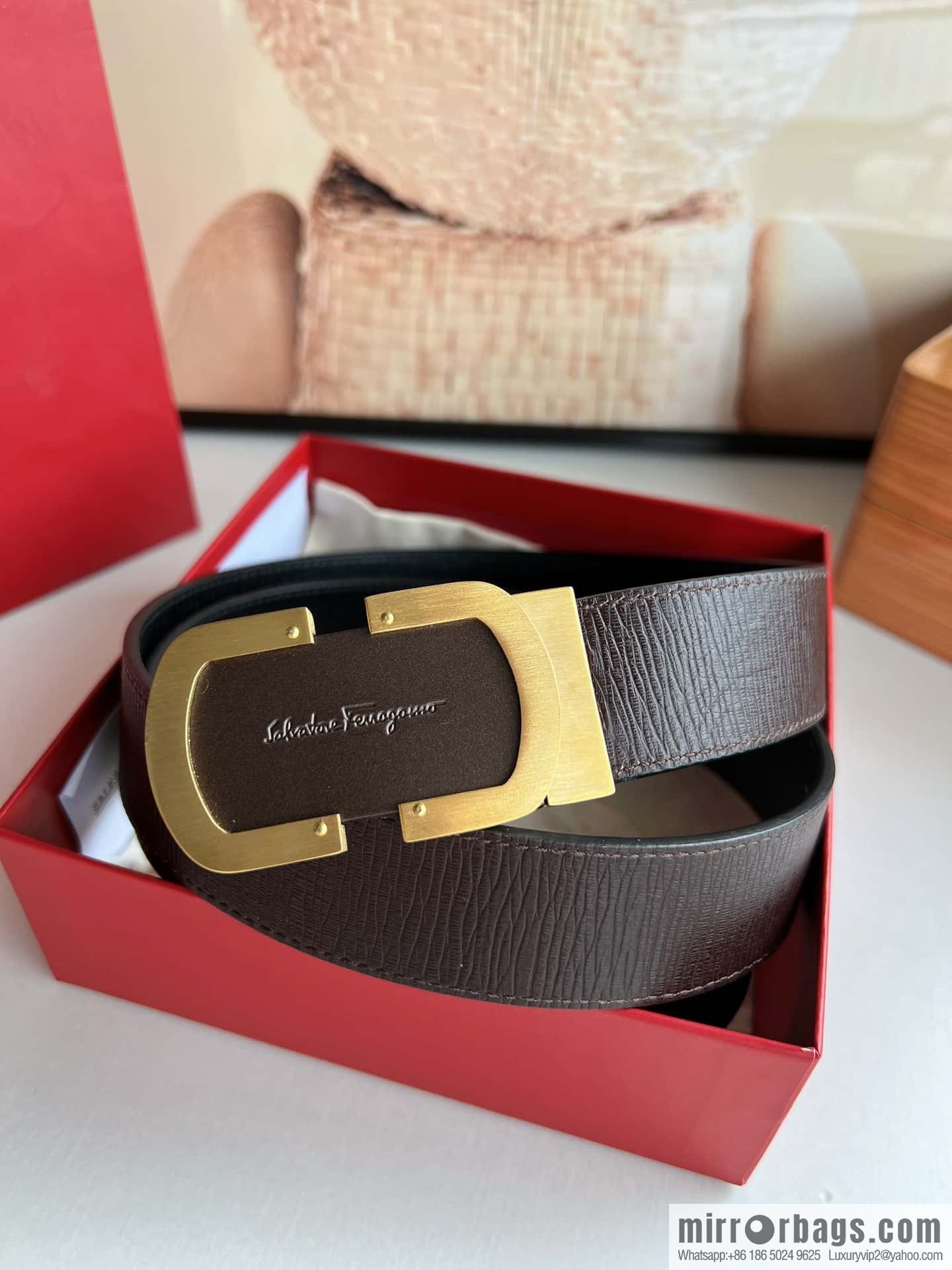 Ferragamo Ferragamo, double-sided belt with soft and delicate first layer cowhide material Men's 3.5cm belt