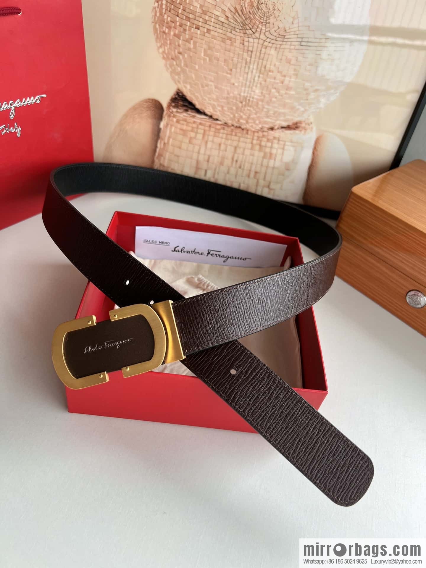 Ferragamo Ferragamo, double-sided belt with soft and delicate first layer cowhide material Men's 3.5cm belt