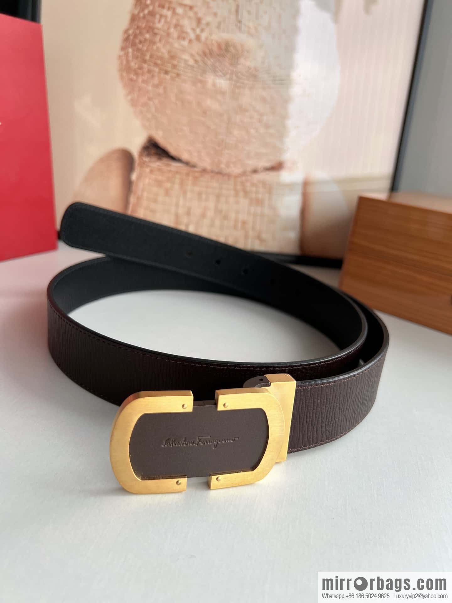 Ferragamo Ferragamo, double-sided belt with soft and delicate first layer cowhide material Men's 3.5cm belt