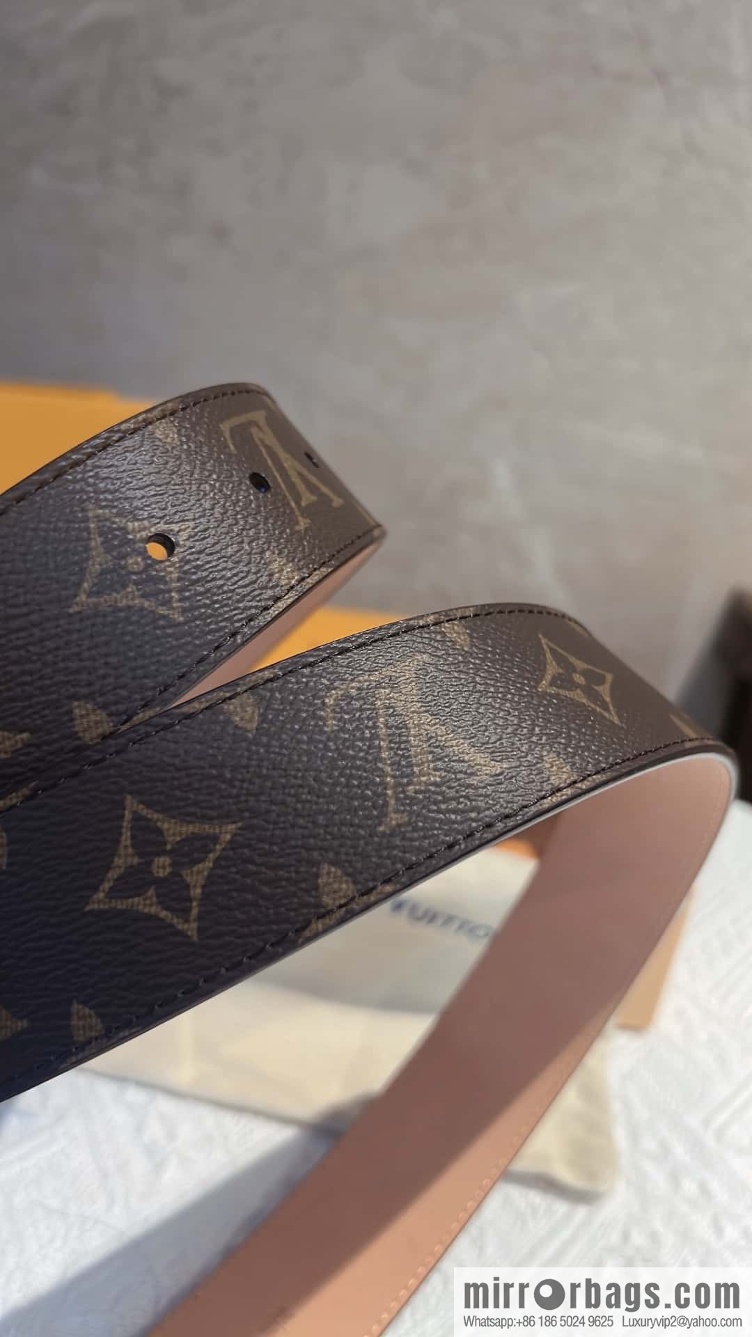 LV signature letter metal buckle belt M9808/M9608/M9610