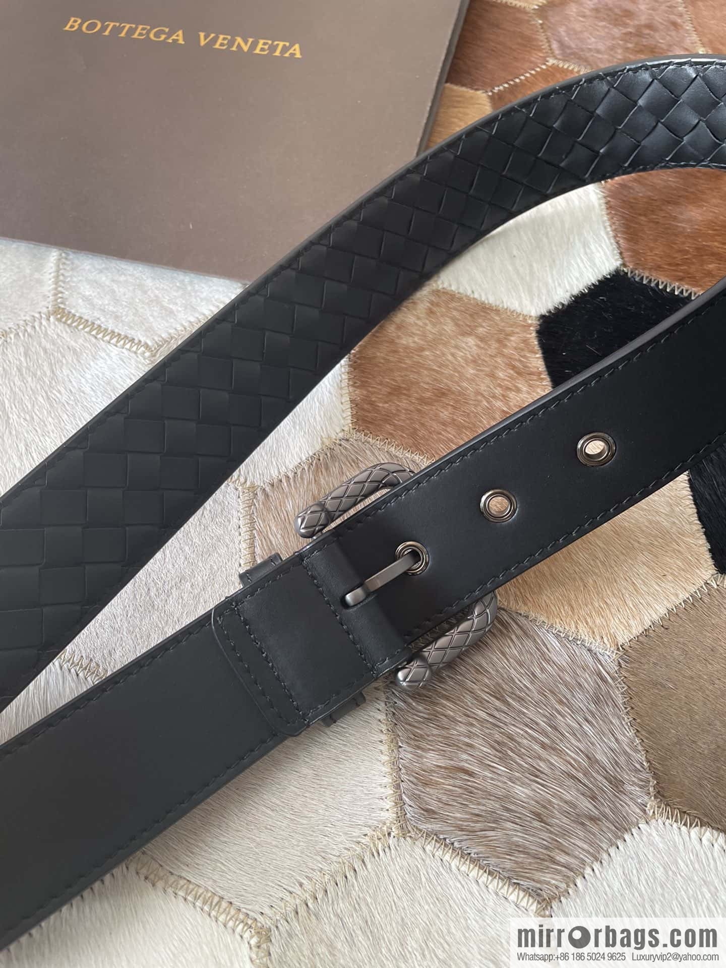 Bottega Veneta Butterfly Replica Luxury Handbag, Men's Hand-woven Cowhide Pattern Engraved Pin Buckle Belt 3.5cm