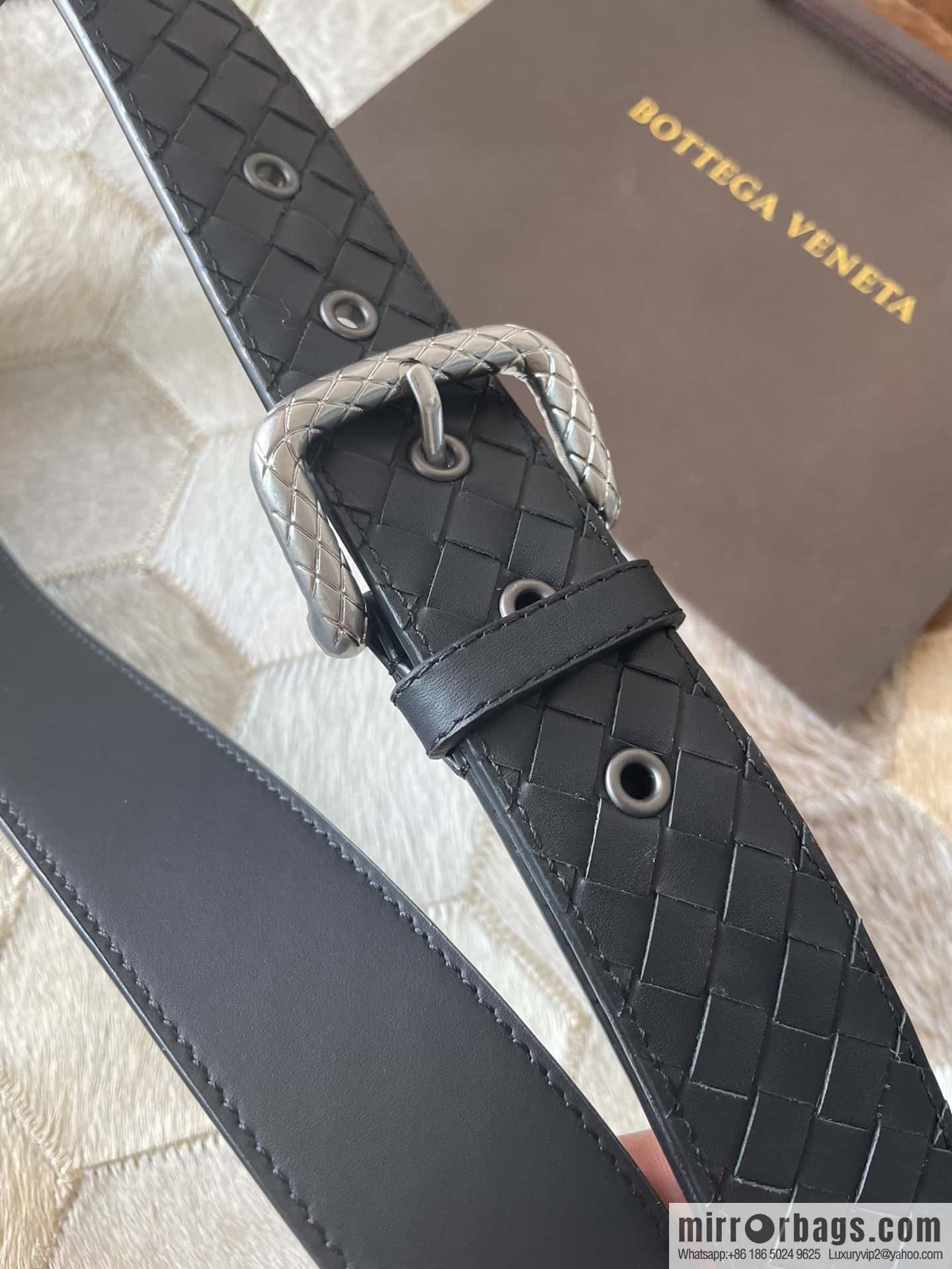 Bottega Veneta Butterfly Replica Luxury Handbag, Men's Hand-woven Cowhide Pattern Engraved Pin Buckle Belt 3.5cm