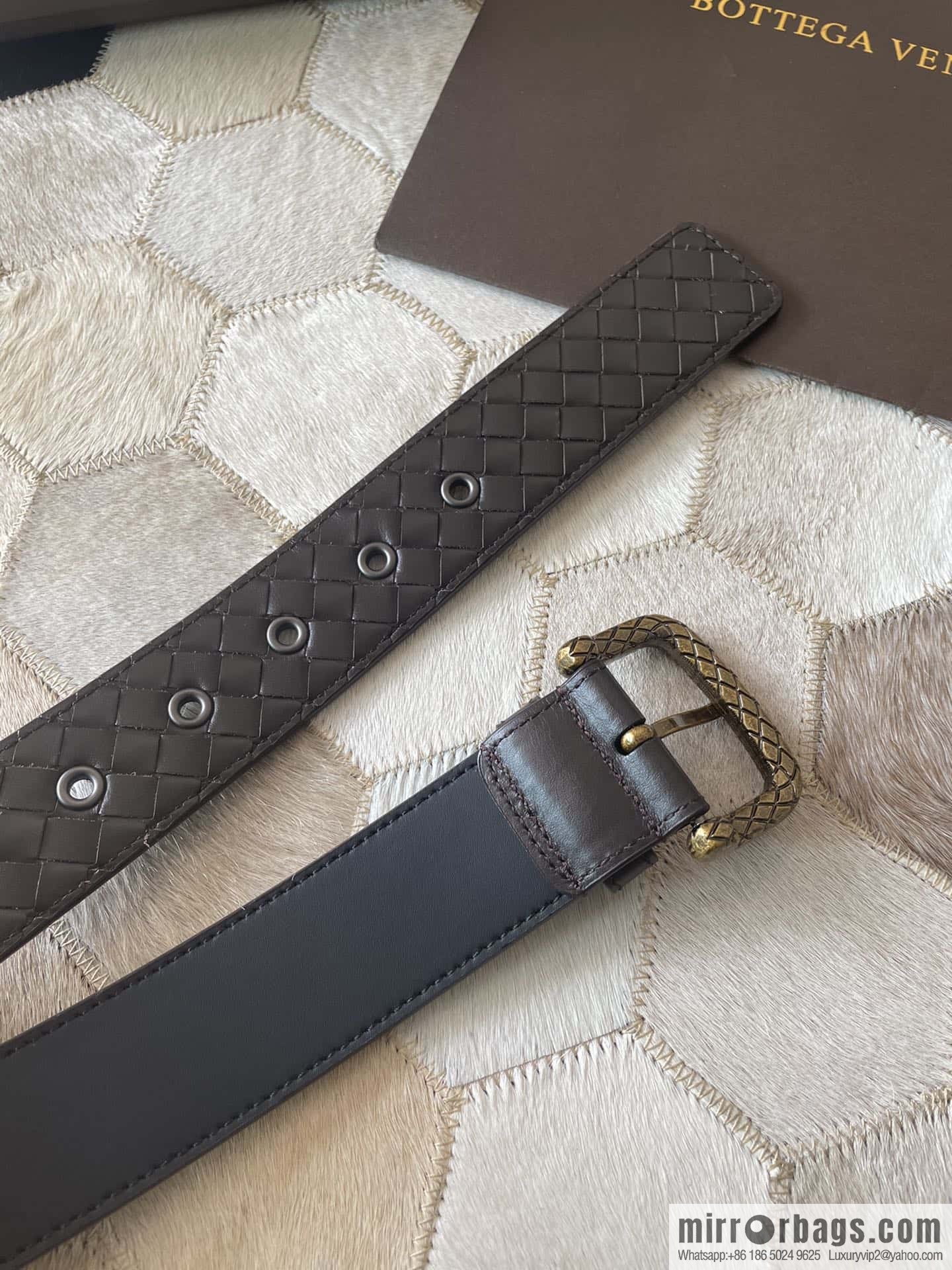 Bottega Veneta Butterfly Replica Luxury Handbag, Men's Hand-woven Cowhide Pattern Engraved Pin Buckle Belt 3.5cm