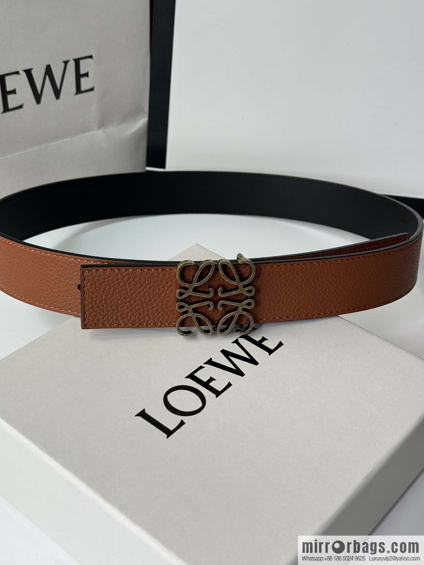 LOEWE Luo Yiwei, men's Spanish style logo metal buckle retro craftsmanship double-sided cowhide belt 3.5cm