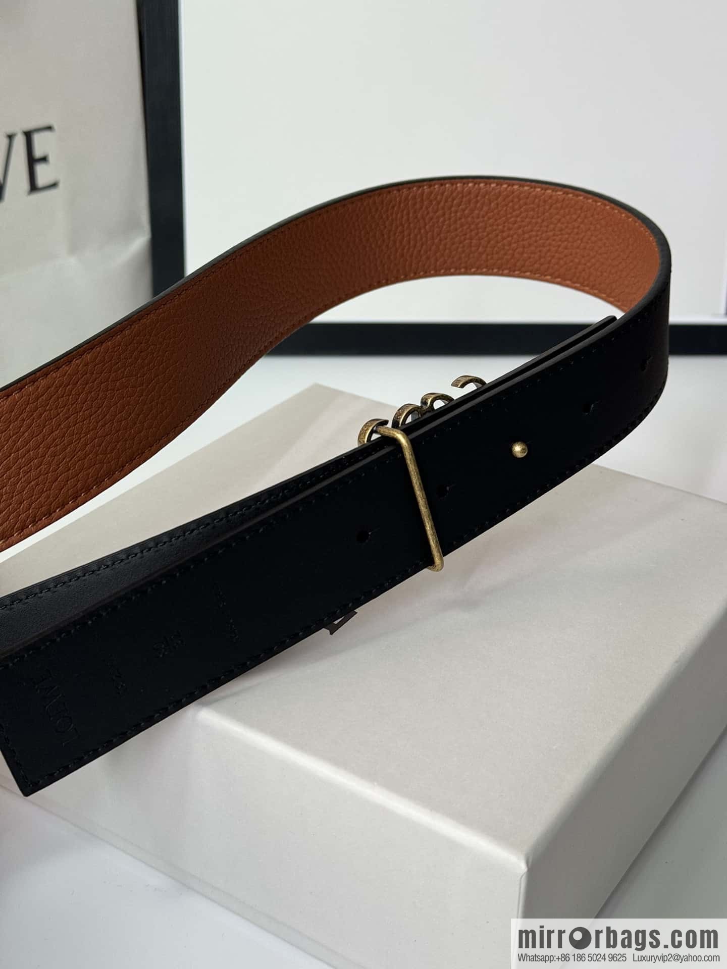 LOEWE Luo Yiwei, men's Spanish style logo metal buckle retro craftsmanship double-sided cowhide belt 3.5cm