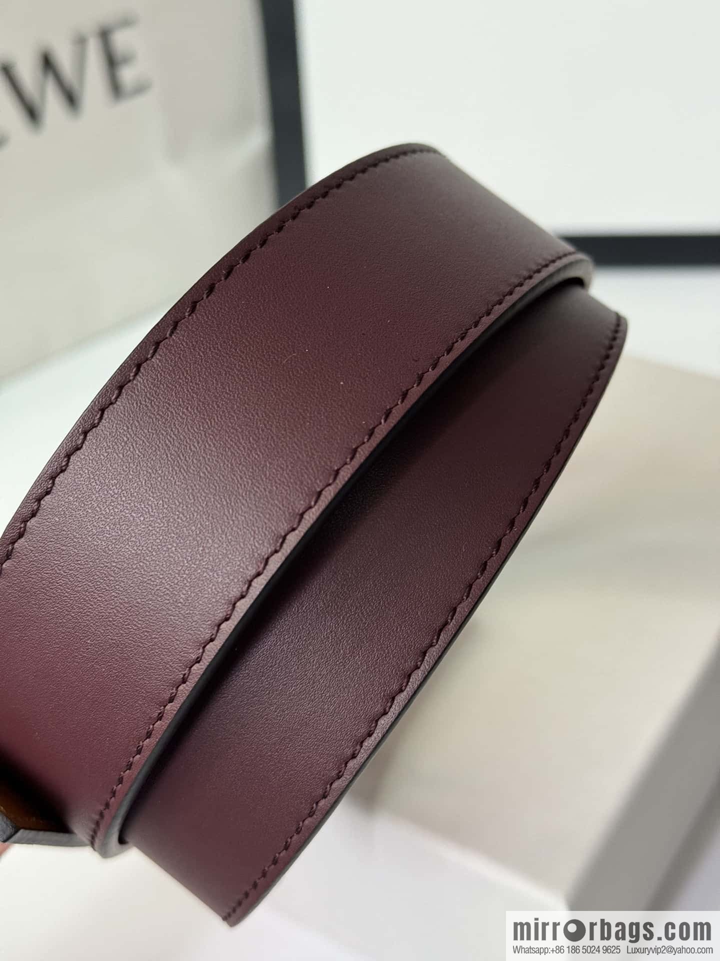 LOEWE Luo Yiwei, men's Spanish style logo metal buckle retro craftsmanship double-sided cowhide belt 3.5cm