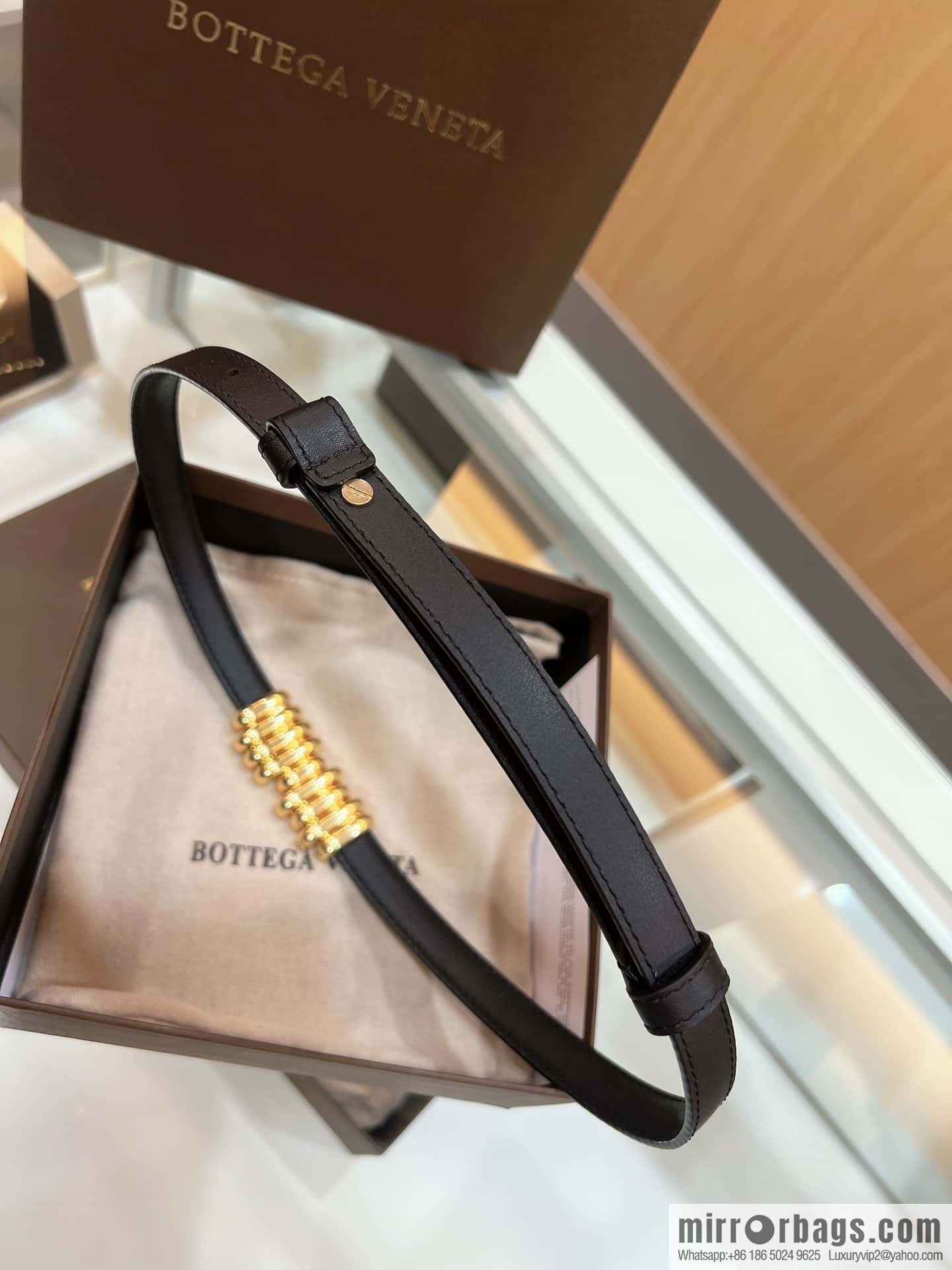 Bottega Veneta Butterfly Replica Luxury Handbag, Black Gold Metal Buckle Wrapped Irregular Design Gold Ring Decorative Waist Belt