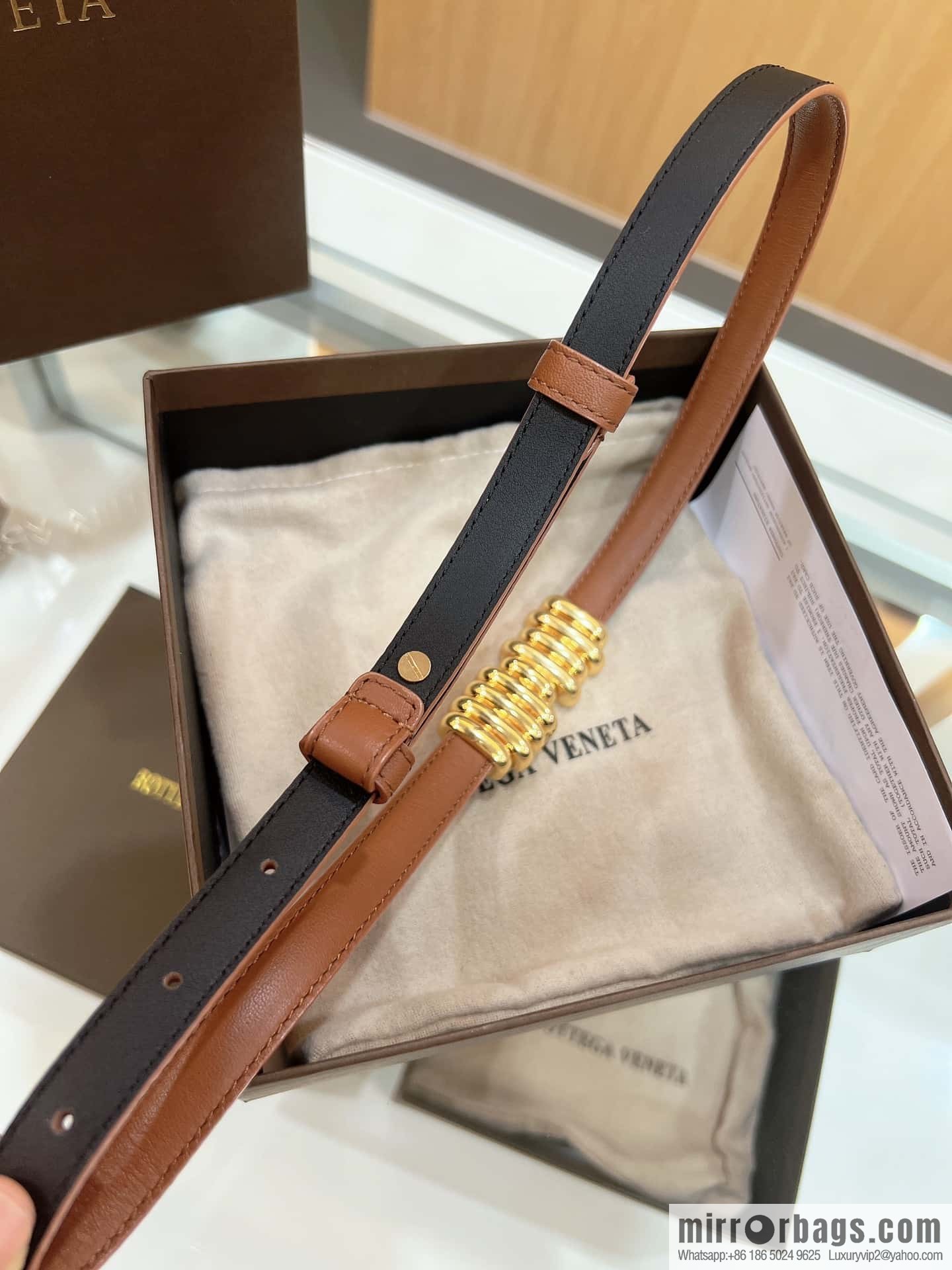 Bottega Veneta Butterfly Replica Luxury Handbag, Black Gold Metal Buckle Wrapped Irregular Design Gold Ring Decorative Waist Belt