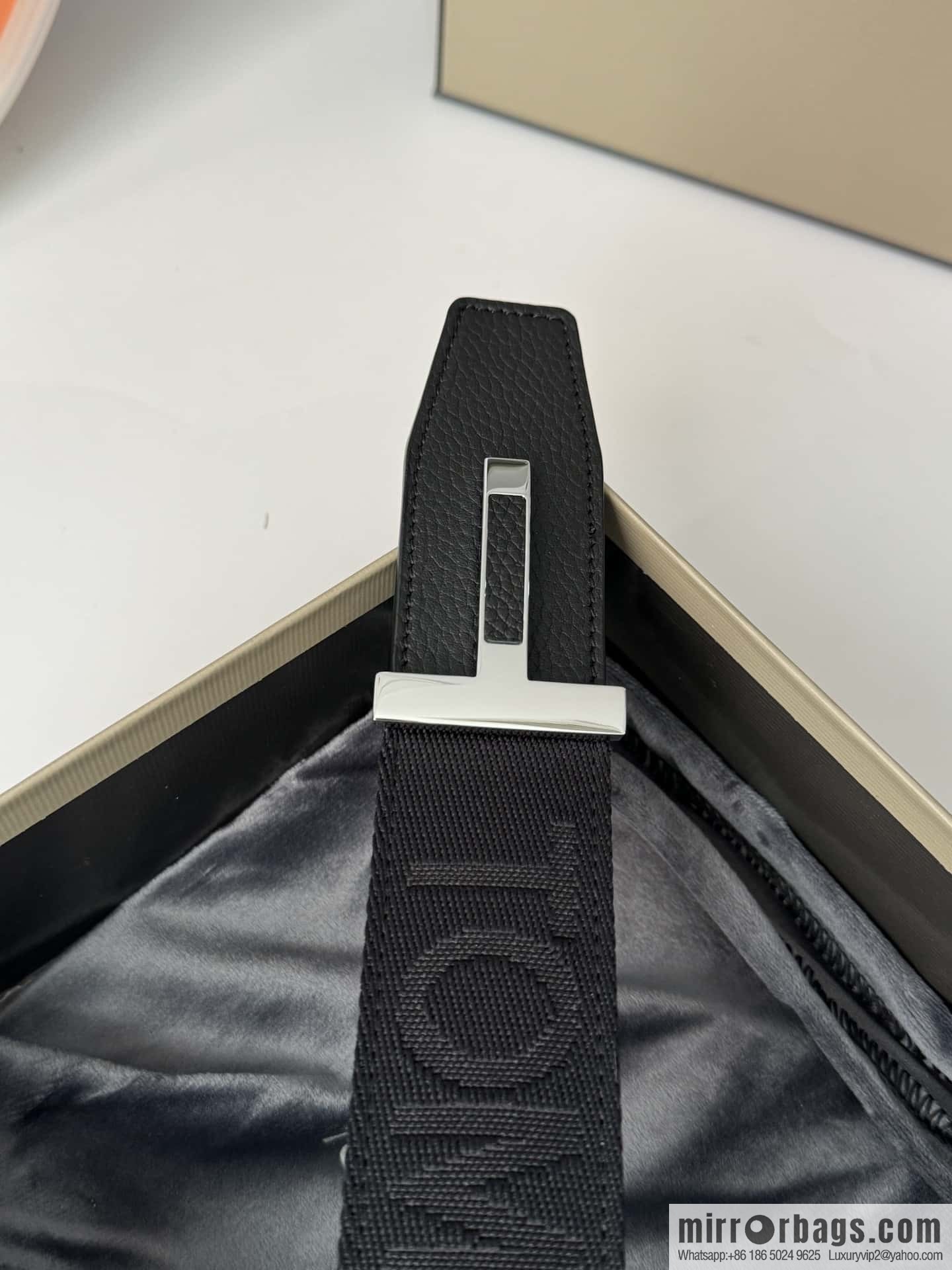 TOMFORD Tom Ford, Men's T-Buckle Double-Sided Belt 4.0CM