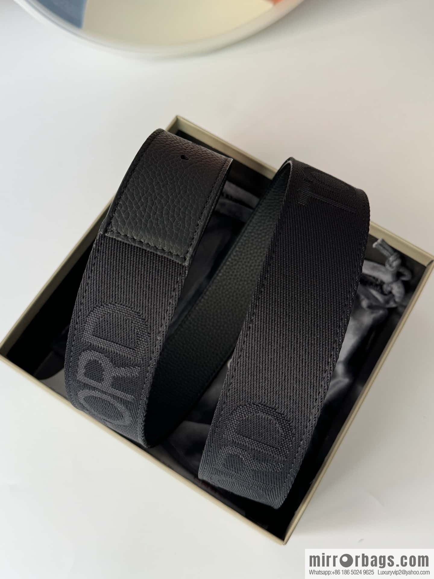 TOMFORD Tom Ford, Men's T-Buckle Double-Sided Belt 4.0CM