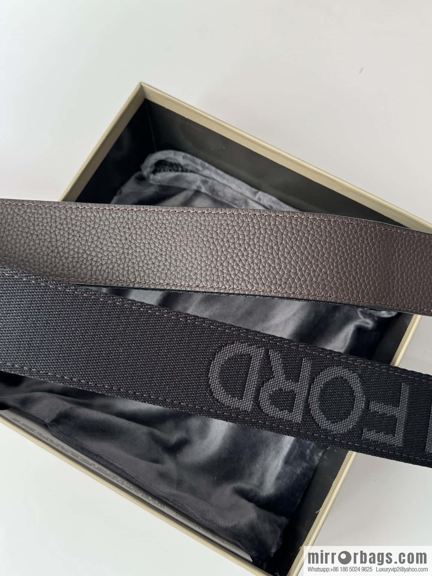 TOMFORD Tom Ford, Men's T-Buckle Double-Sided Belt 4.0CM