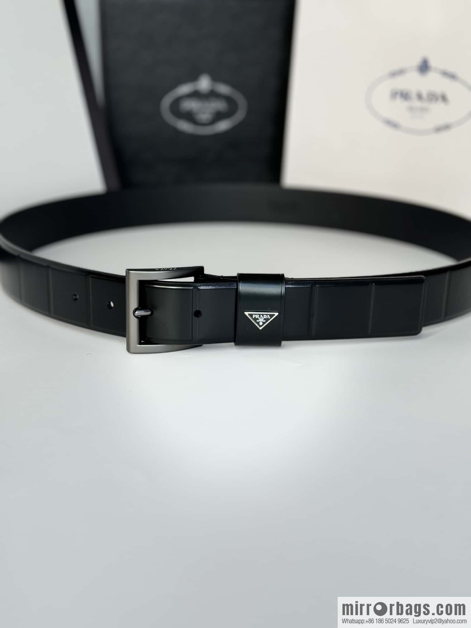PRADA/Prada, cowhide pressing grid process hardware pin buckle counter new belt 3.5CM